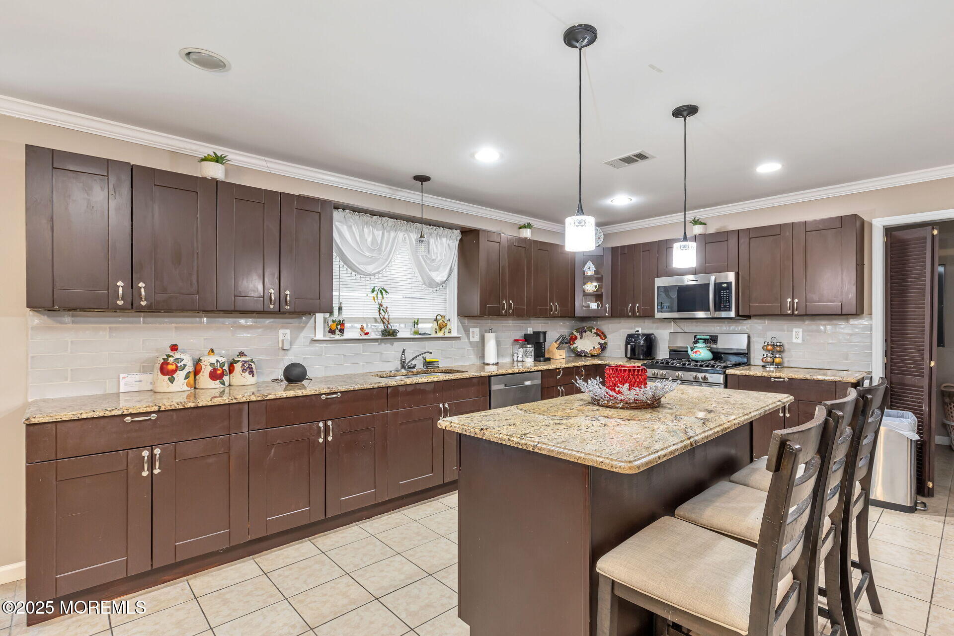 935 5th Street, Union Beach, New Jersey image 11