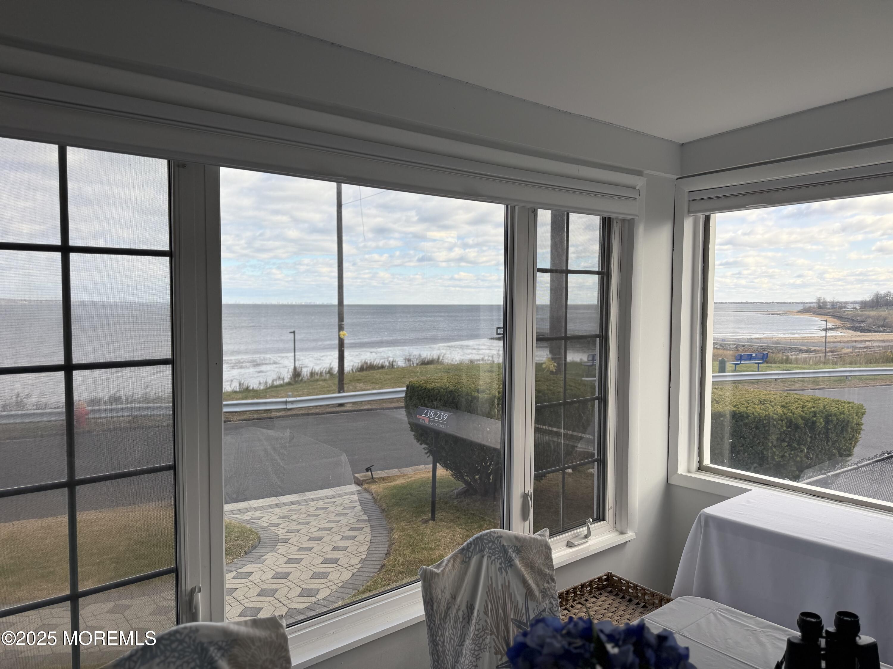 238 Shoreland Circle