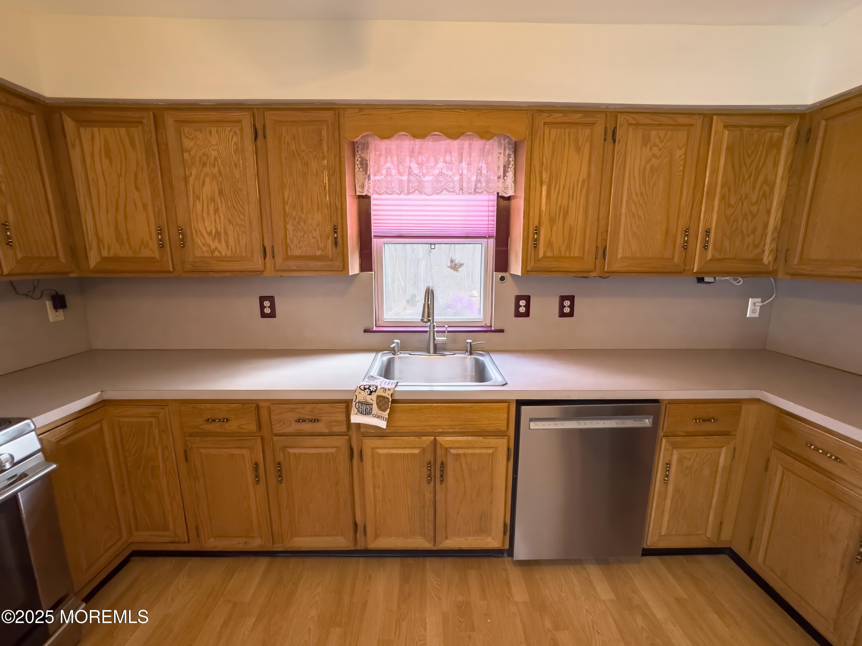 35 Teakwood Drive, Jackson, New Jersey image 13