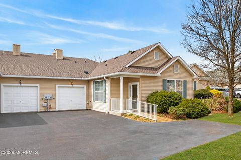 Homes For Sale - 4 Winkle Court<br/> Manchester, NJ 08759