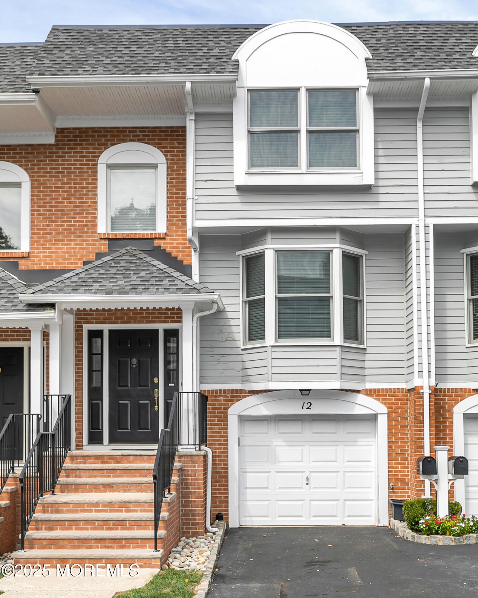 65 E River Road 12
