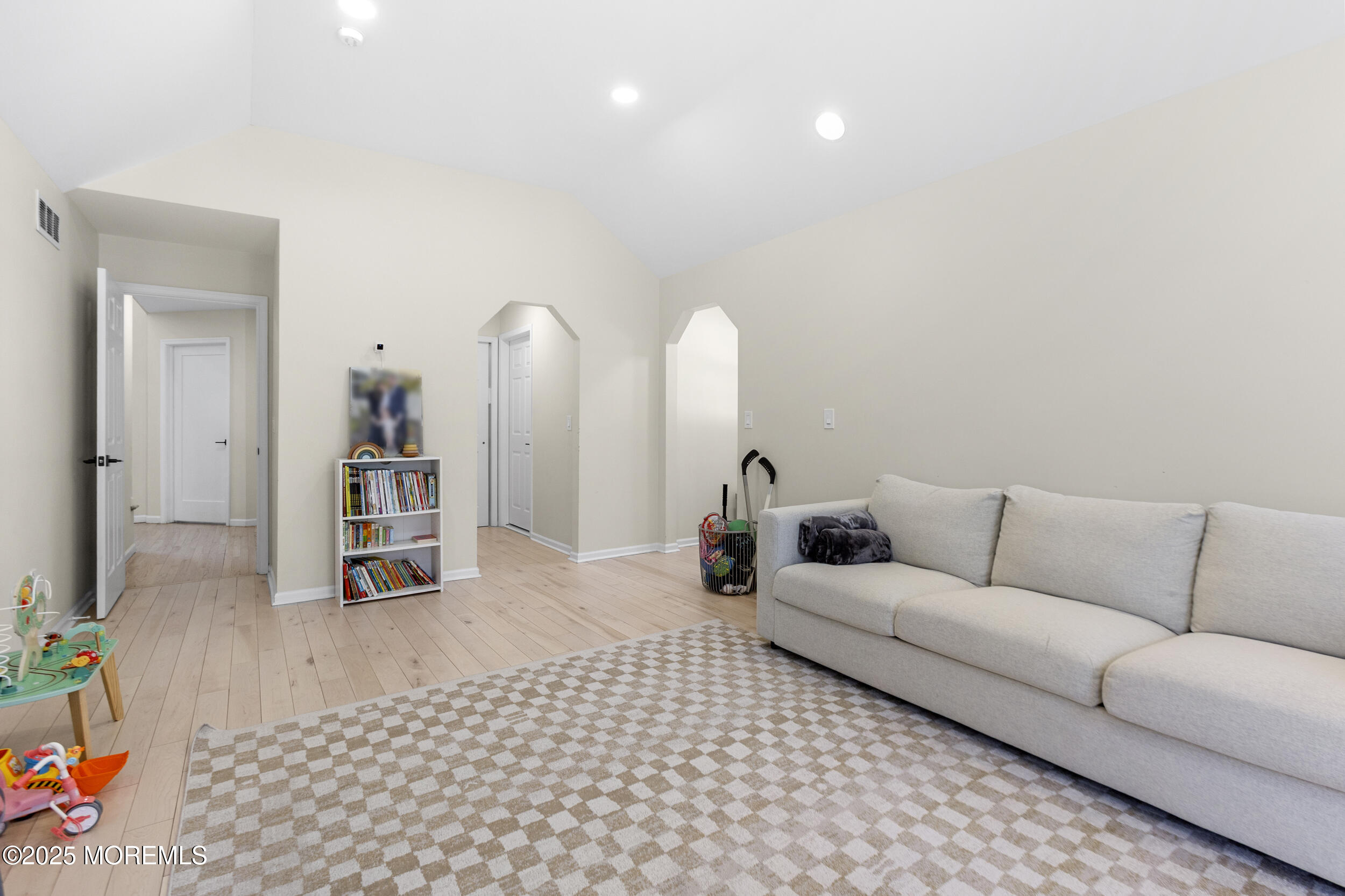 33 Olivia Way, Jackson, New Jersey image 18