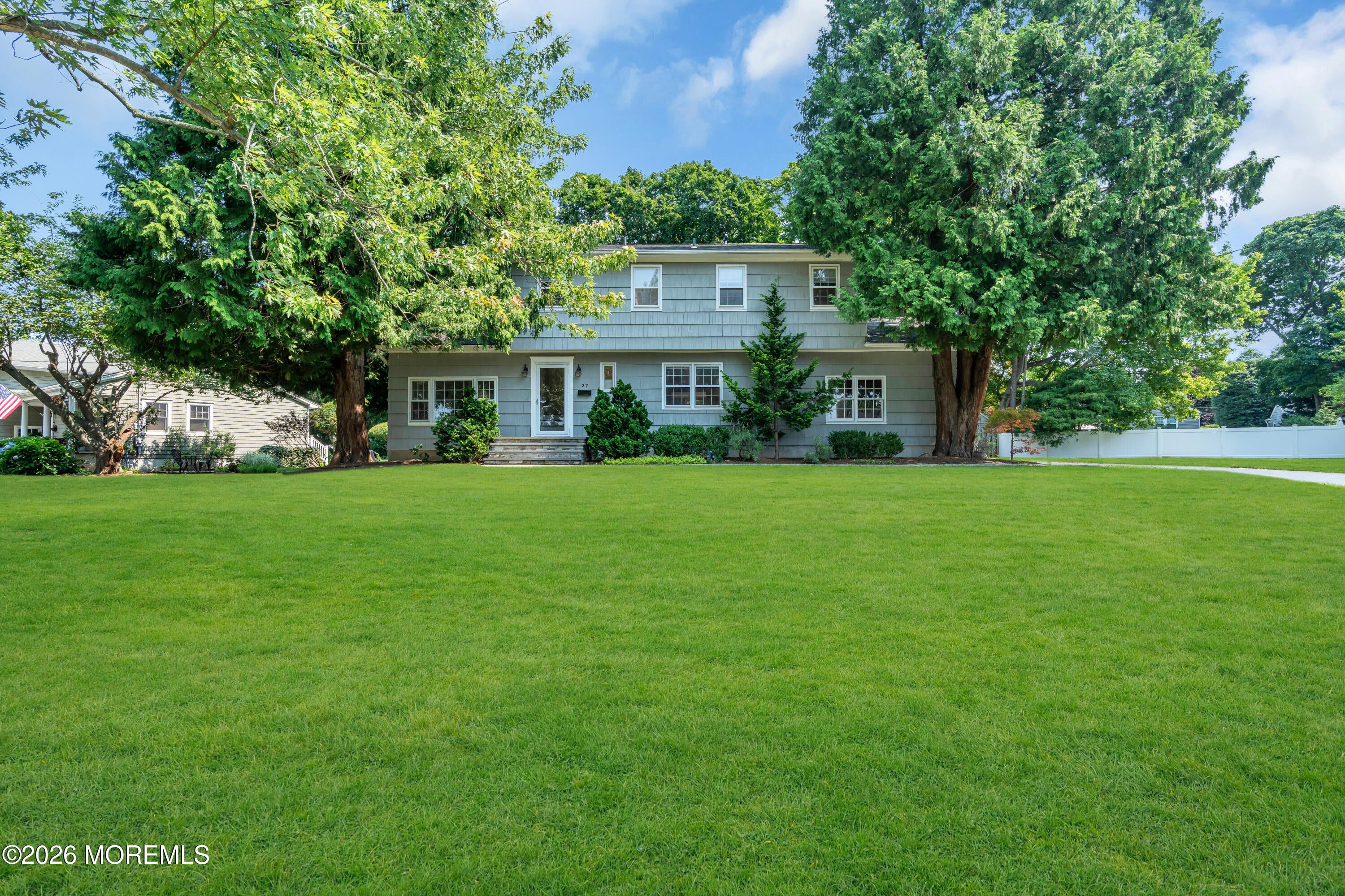 27 Circle Lane