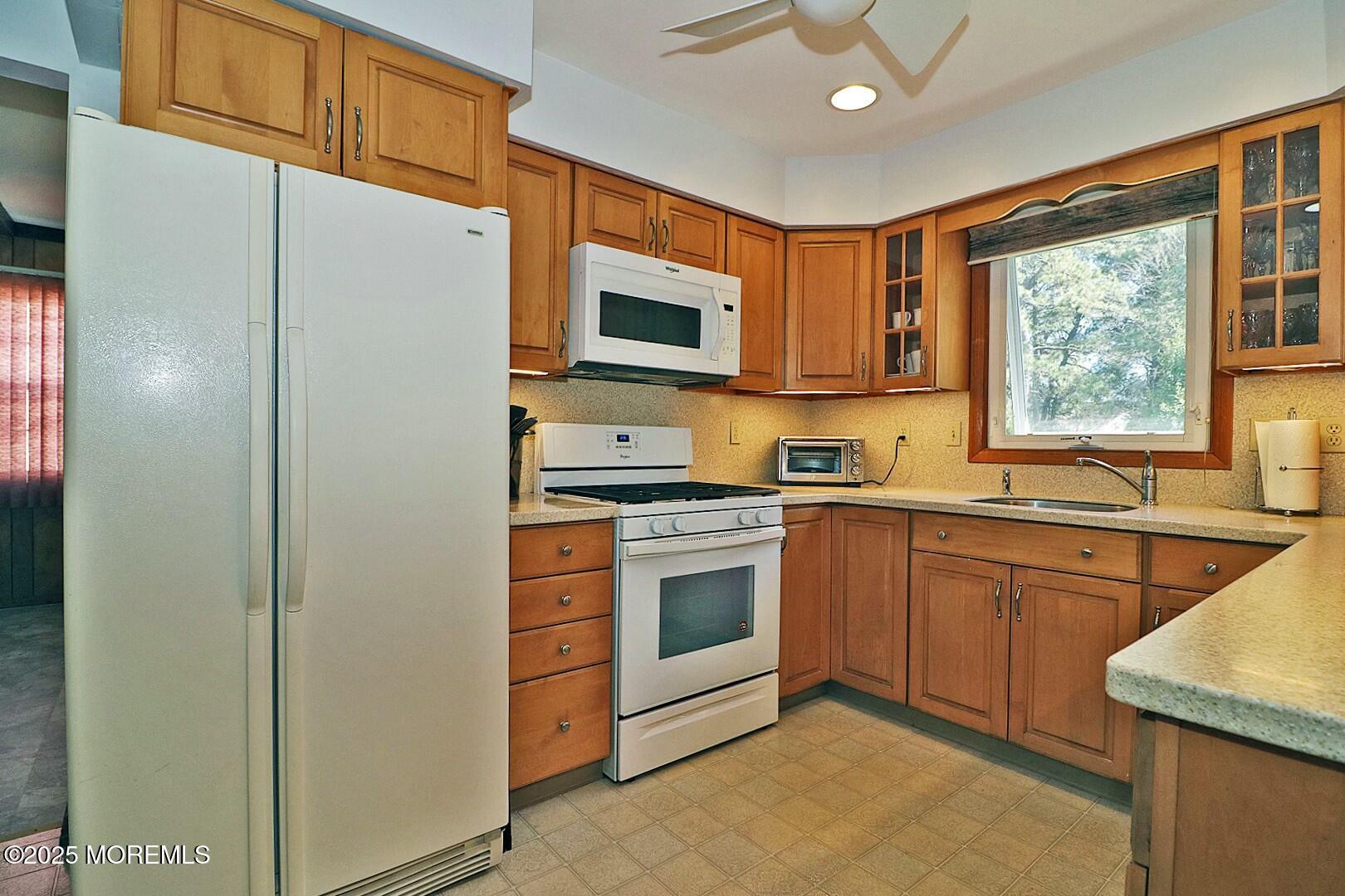 34 Beaverbrook Drive, Toms River, New Jersey image 15
