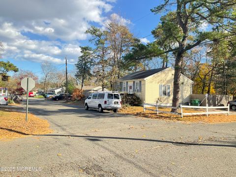 Homes For Sale - 1400 9th Avenue<br/> Toms River, NJ 08757