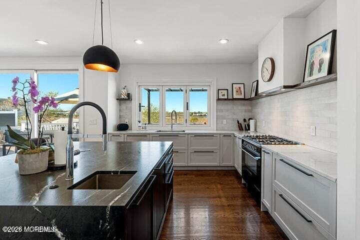 40 Riverdale Avenue