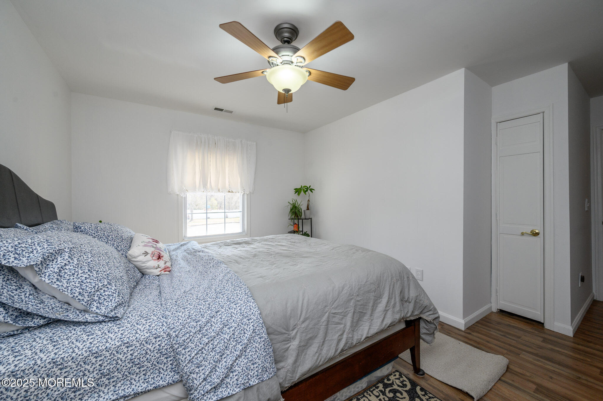 56 Crater Lake Road, Howell, New Jersey image 32
