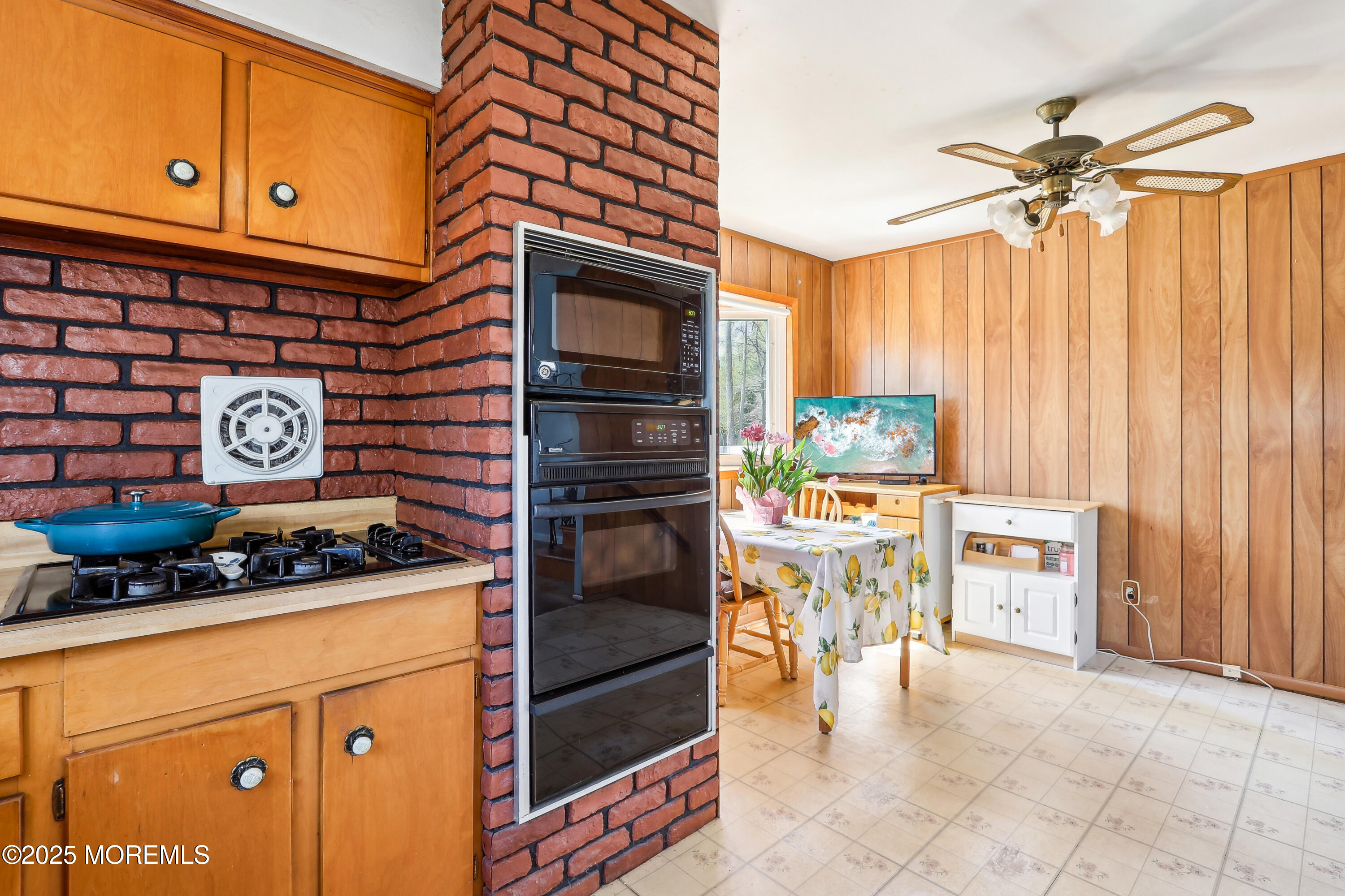 11 Barbara Terrace, Middletown, New Jersey image 15