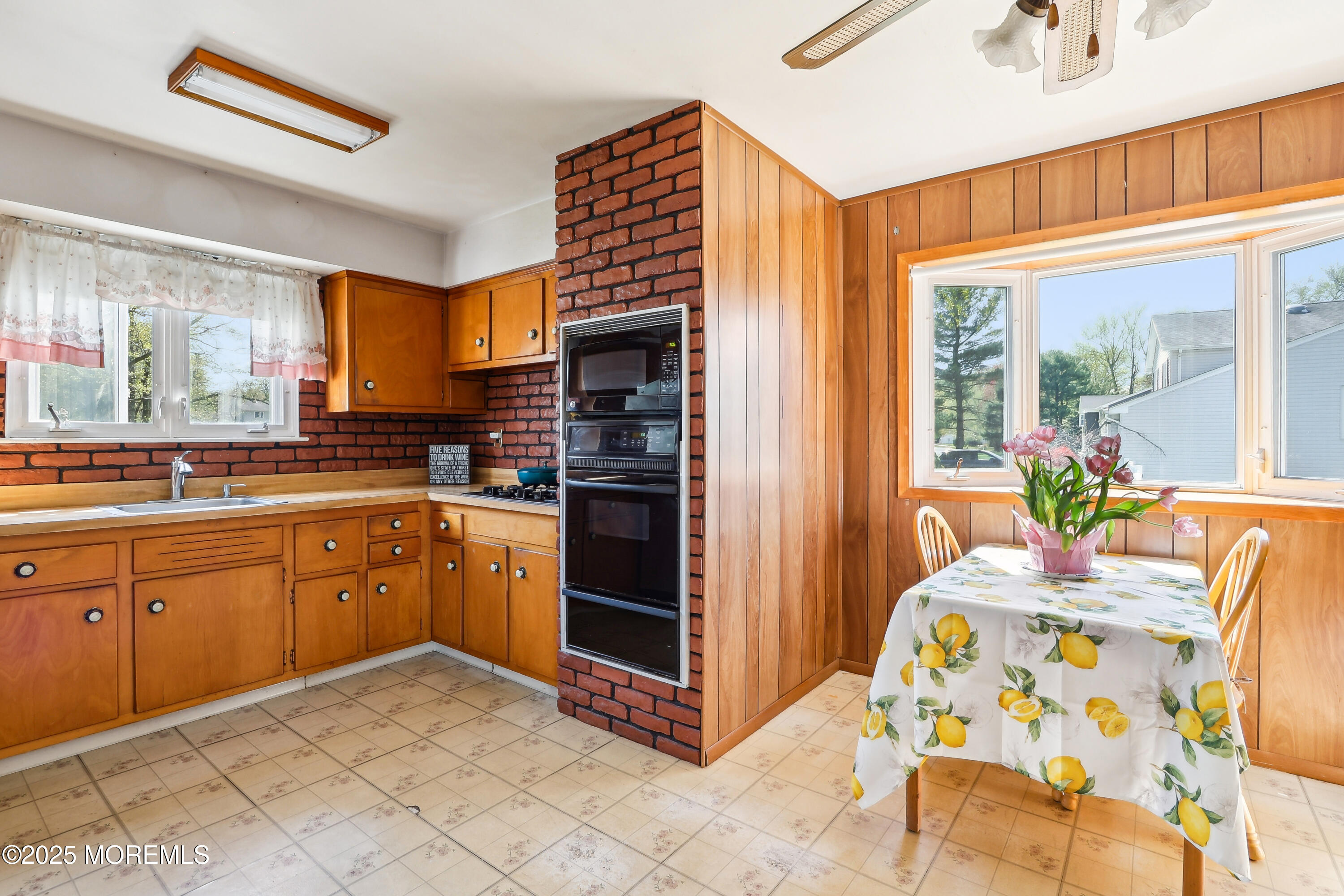 11 Barbara Terrace, Middletown, New Jersey image 13