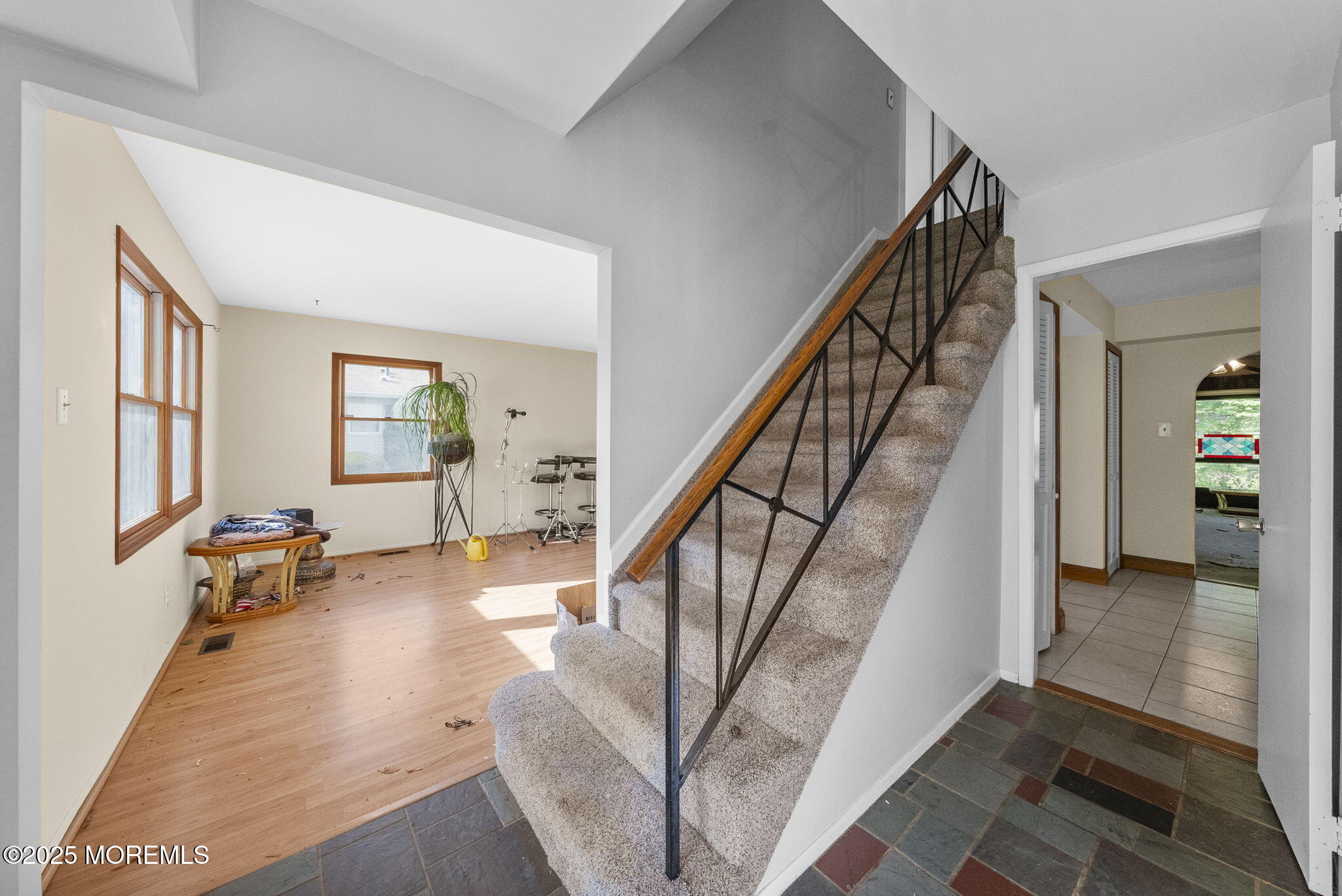 12 Dickinson Lane, Manalapan, New Jersey image 4