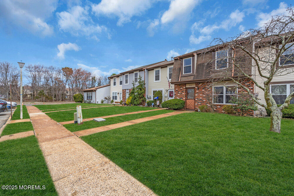 222 Greenwood Loop Road, Brick, New Jersey image 2