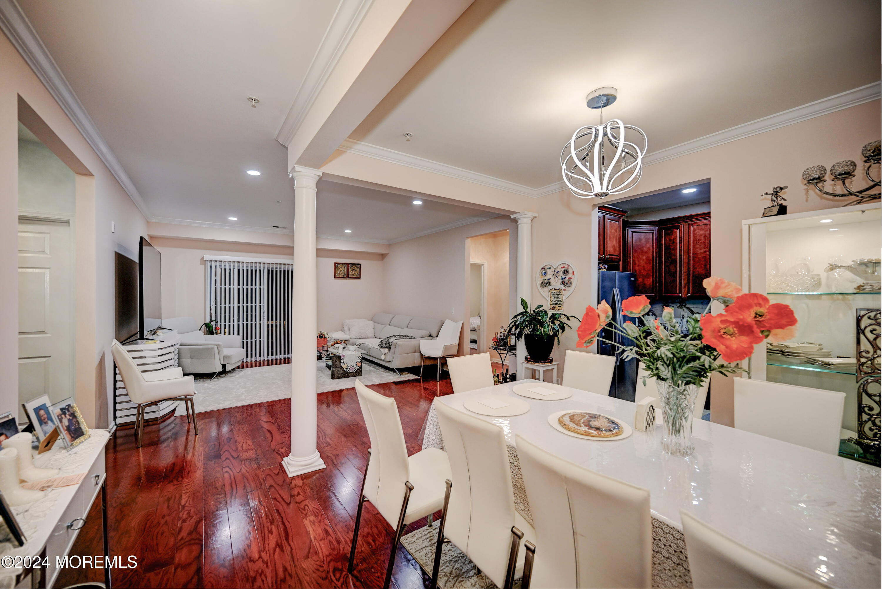 112 Regency Court