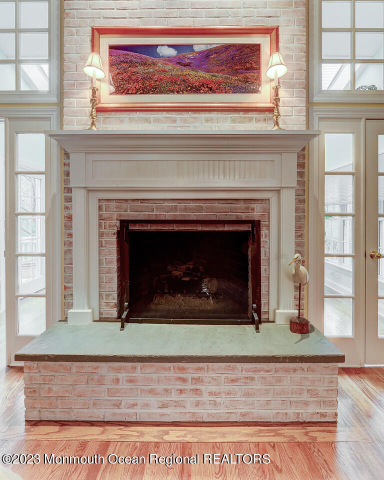 180 Woods End Drive