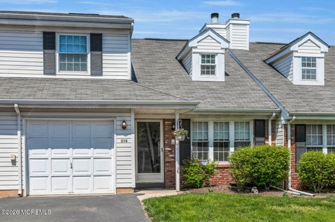 Condo For Rent - 216 Coldspring Court<br/> Franklin, NJ 08873