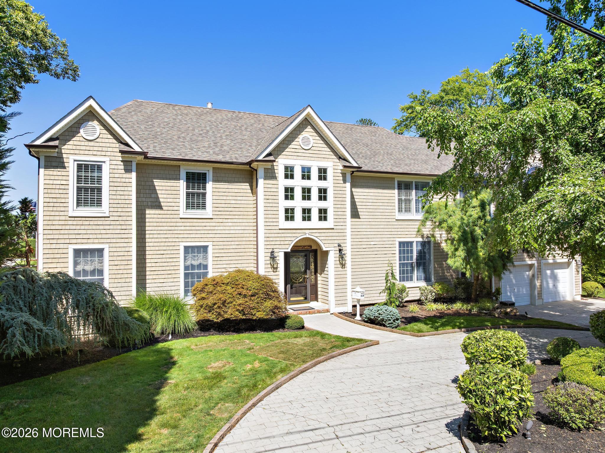416 Laurel Avenue