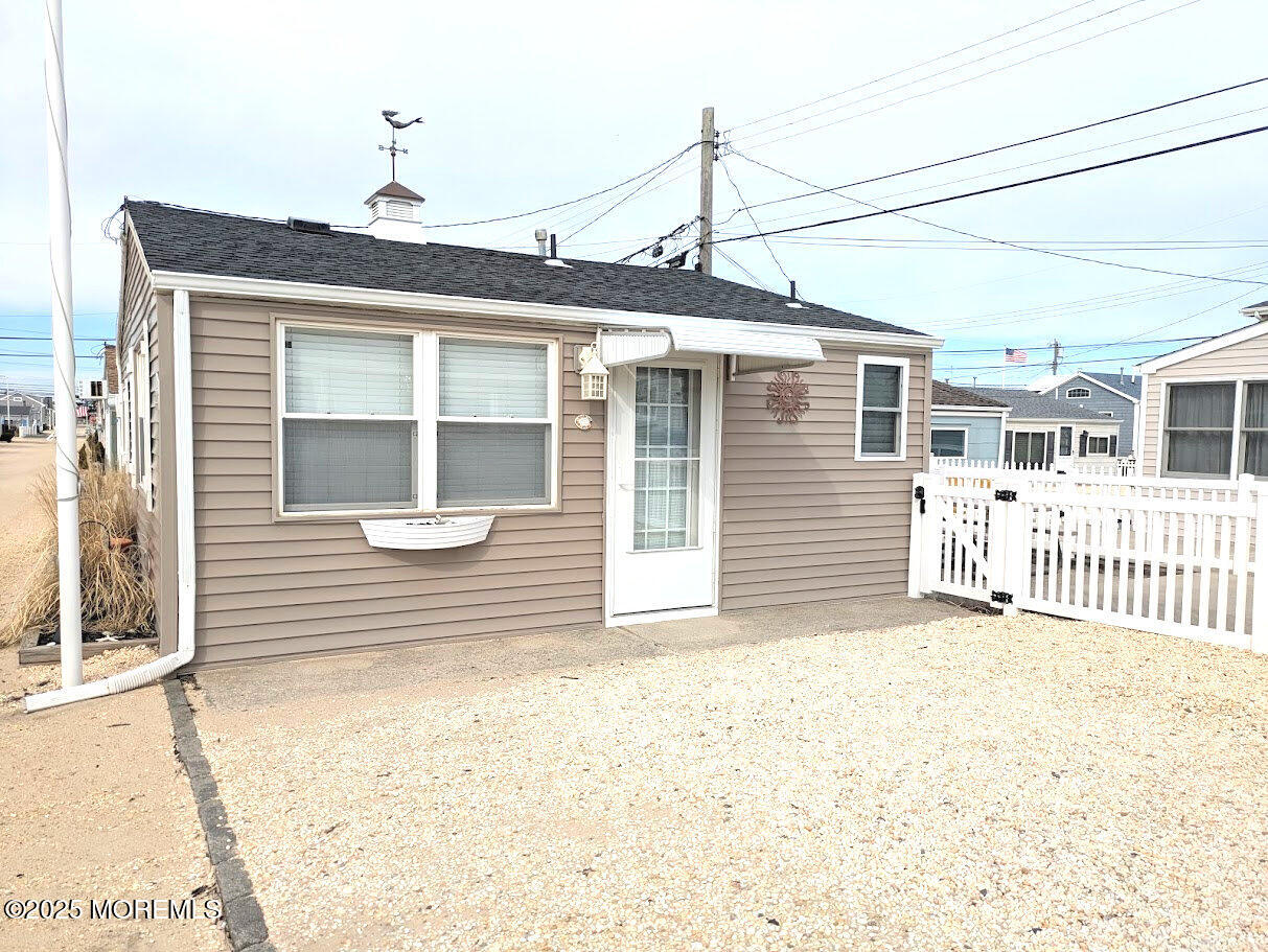 24 E Amberjack Way, Lavallette, New Jersey image 1
