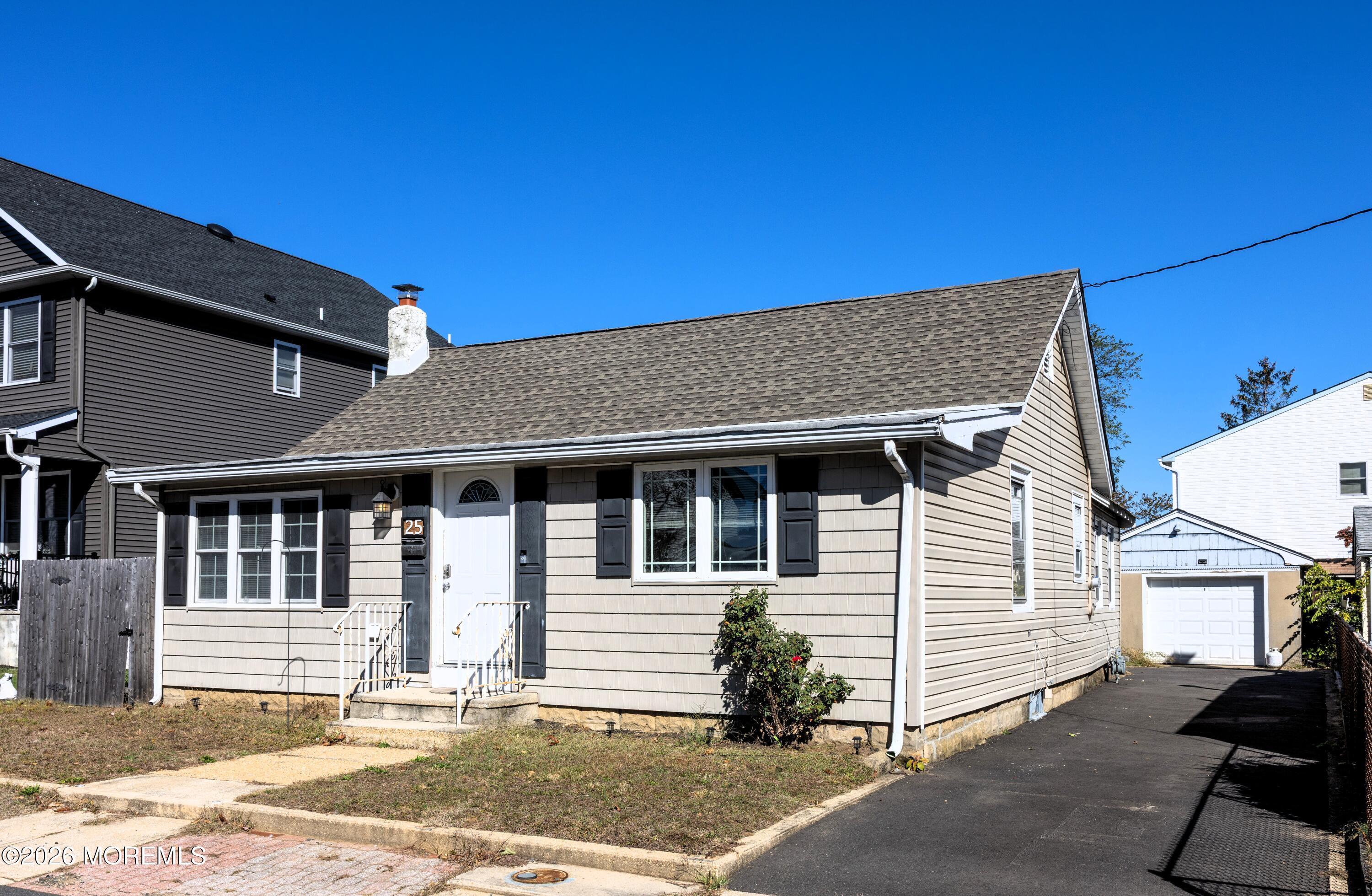 25 Hart Street