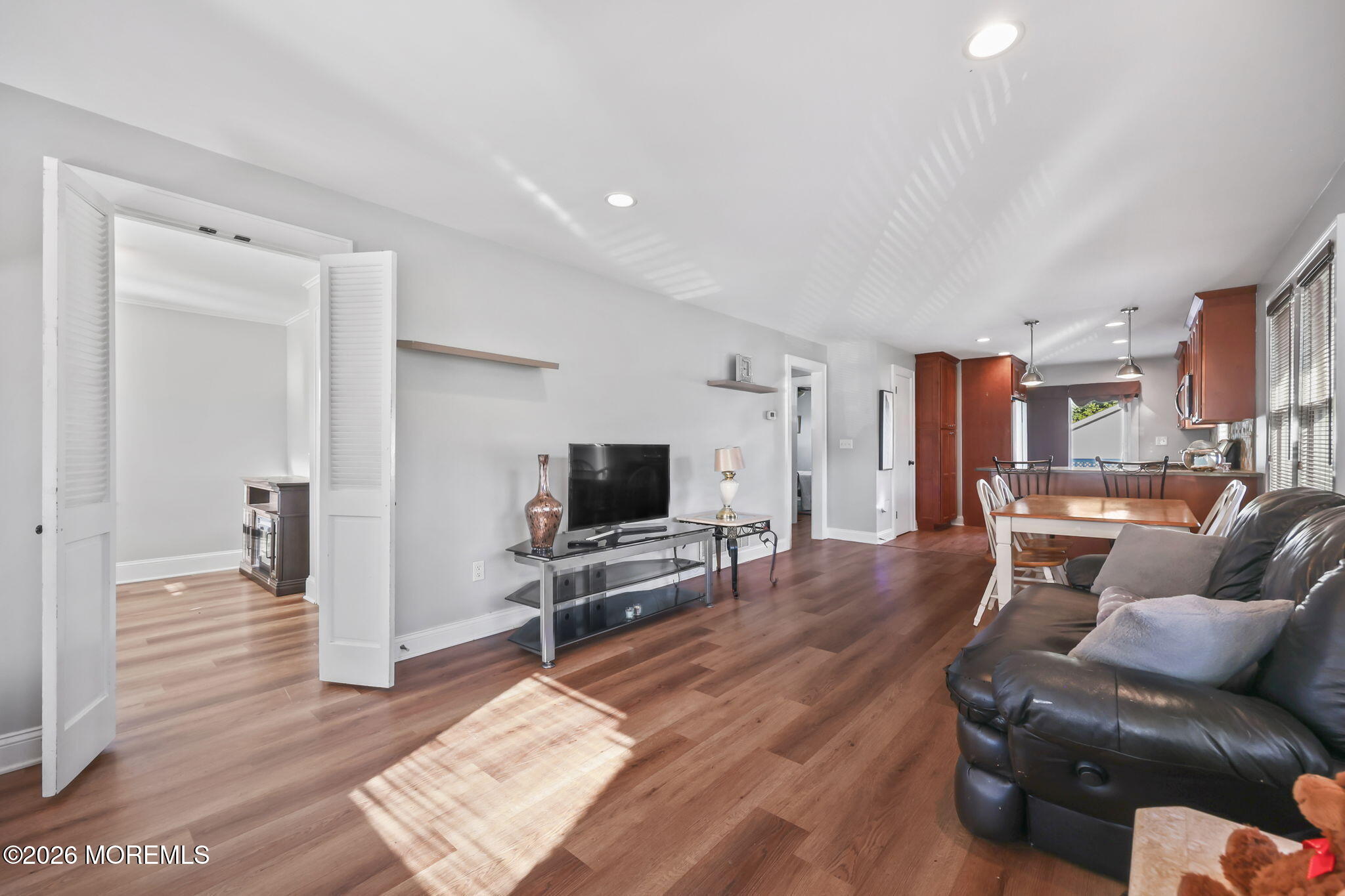 34 Lipman Place