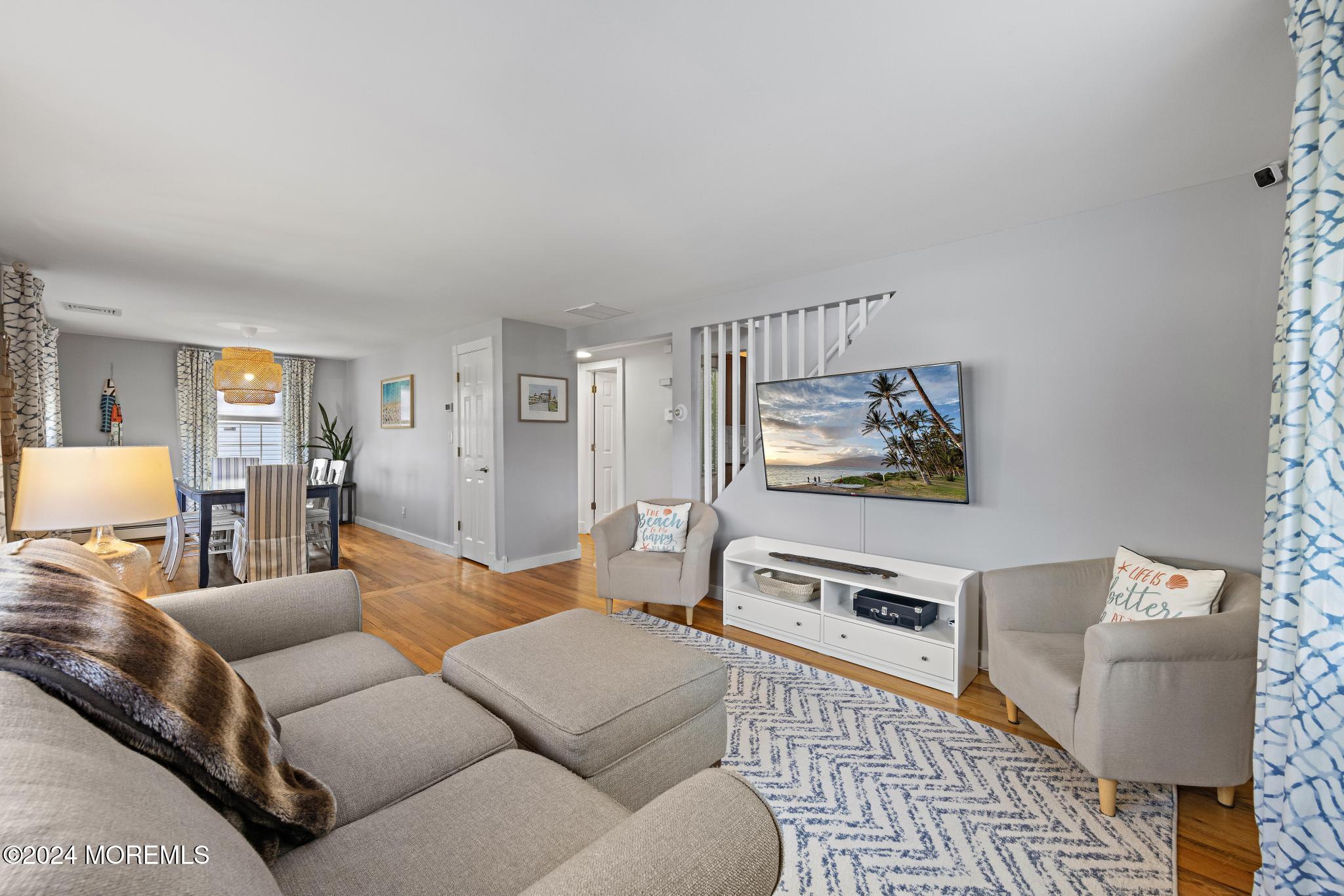 345 Macarthur Avenue