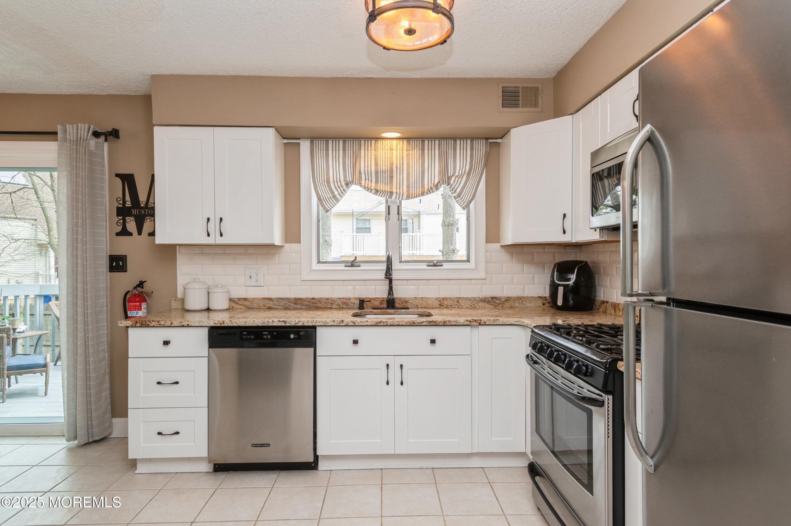 673 Ellicott Avenue #109, Toms River, New Jersey image 9