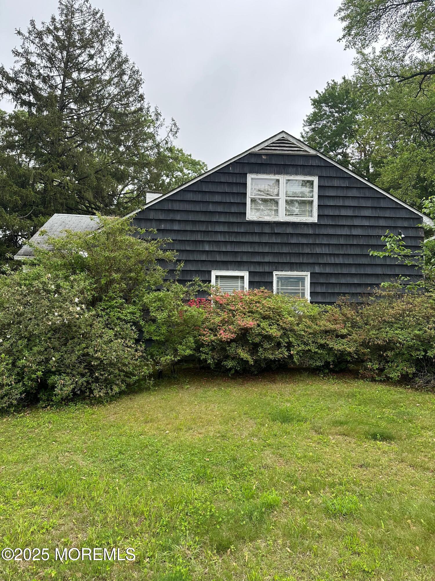 33 Lawrence Brook Drive, East Brunswick, New Jersey image 6