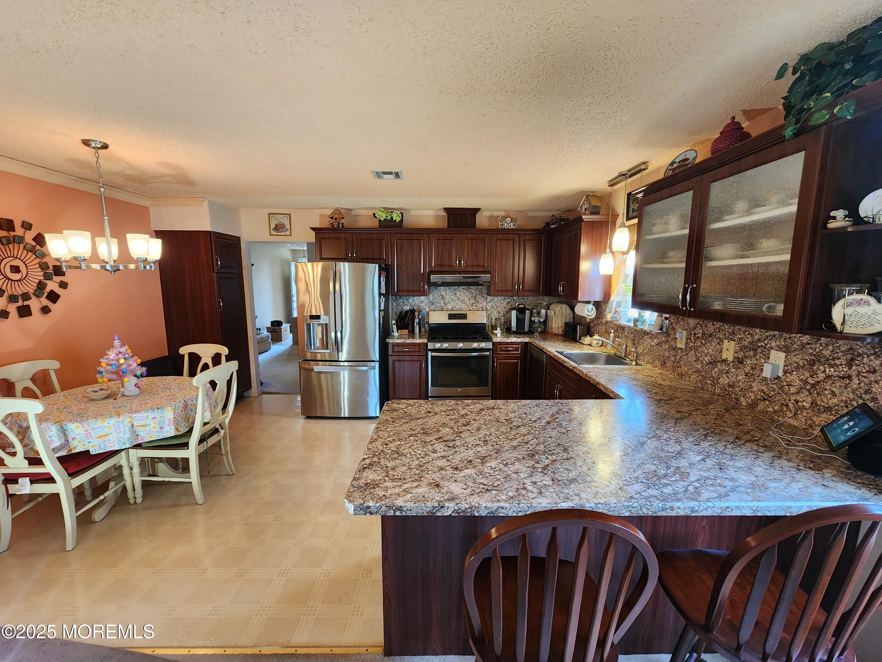 25 Portsmouth Drive, Toms River, New Jersey image 7