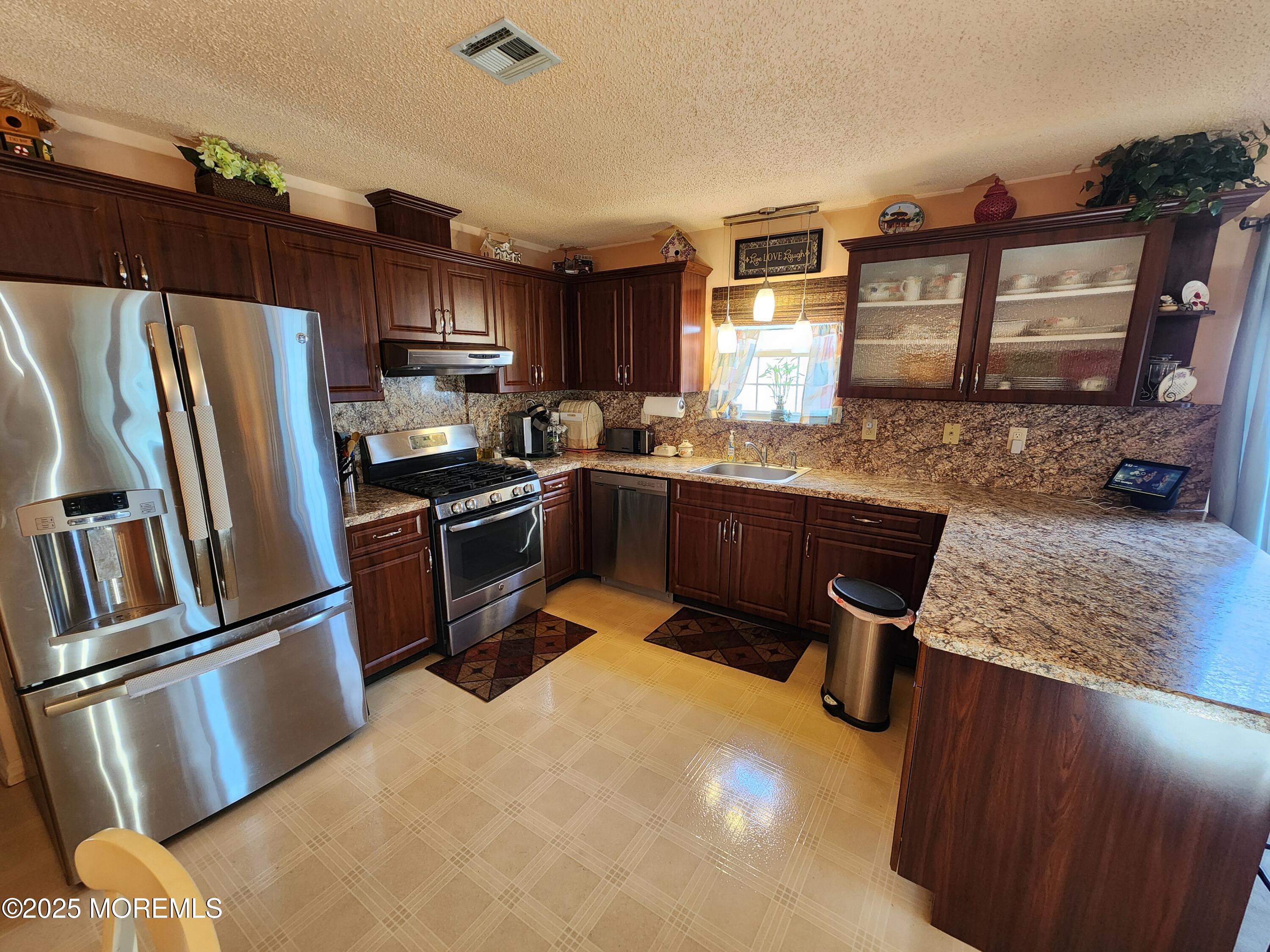 25 Portsmouth Drive, Toms River, New Jersey image 8