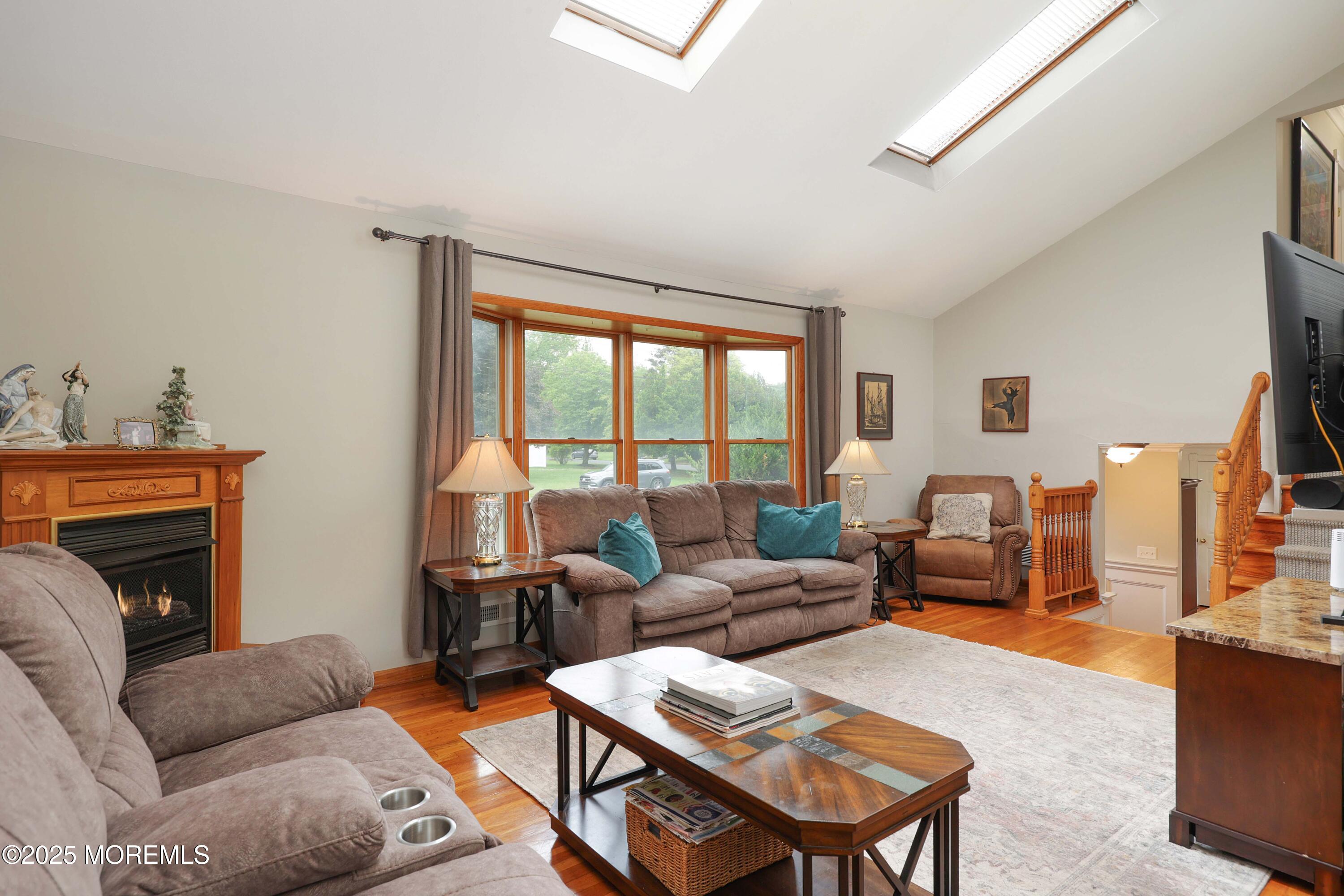 2 Nassau Place, Middletown, New Jersey image 8
