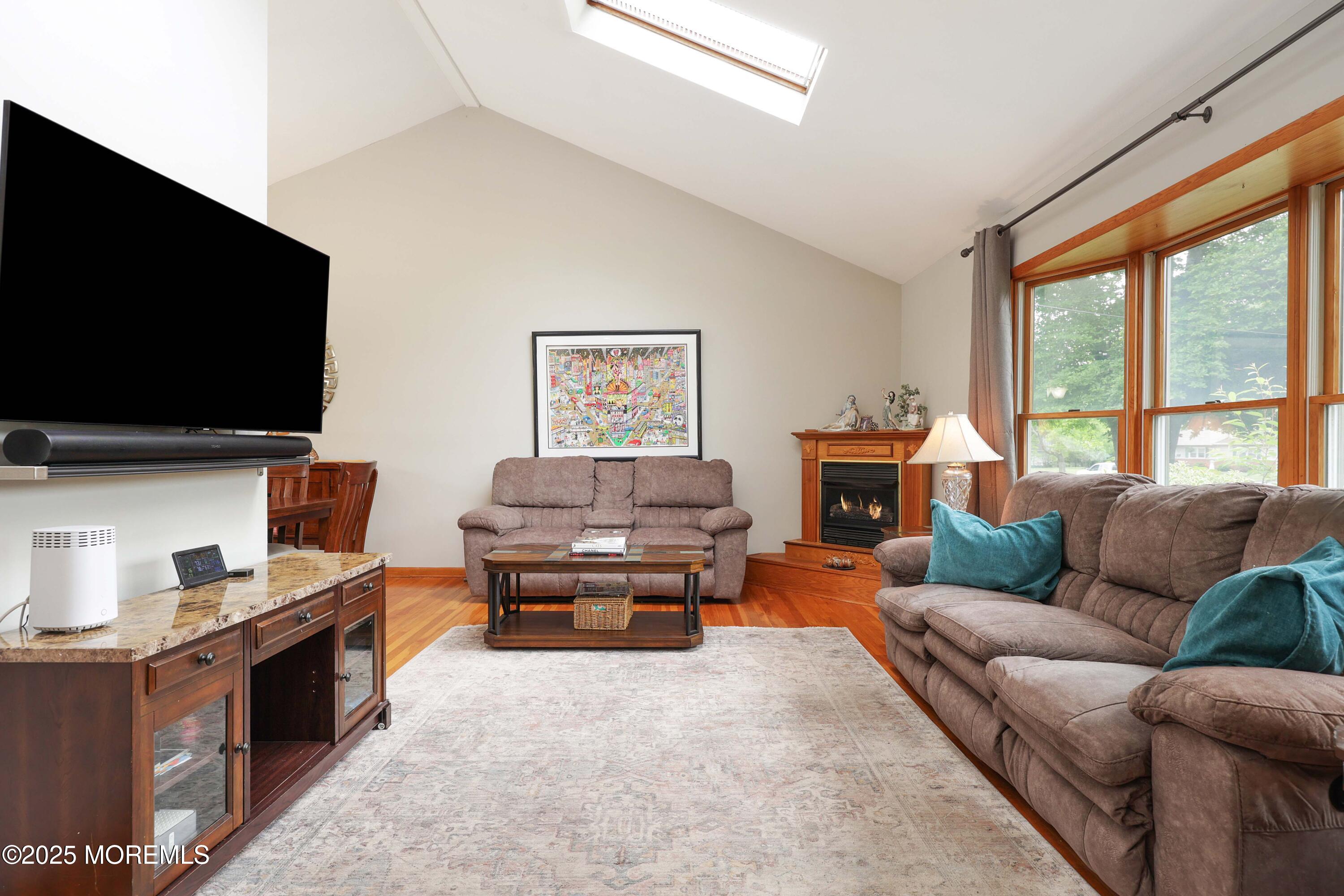 2 Nassau Place, Middletown, New Jersey image 9