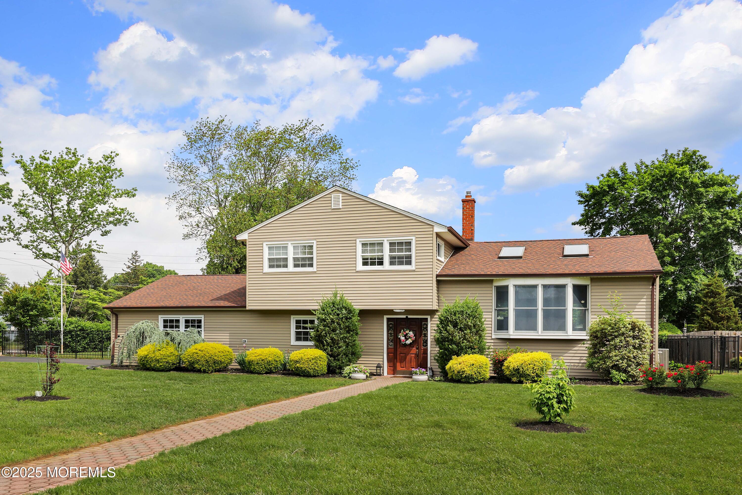 2 Nassau Place