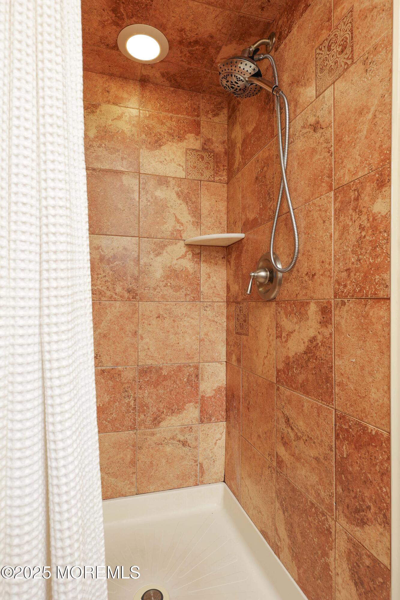 2 Nassau Place, Middletown, New Jersey image 24