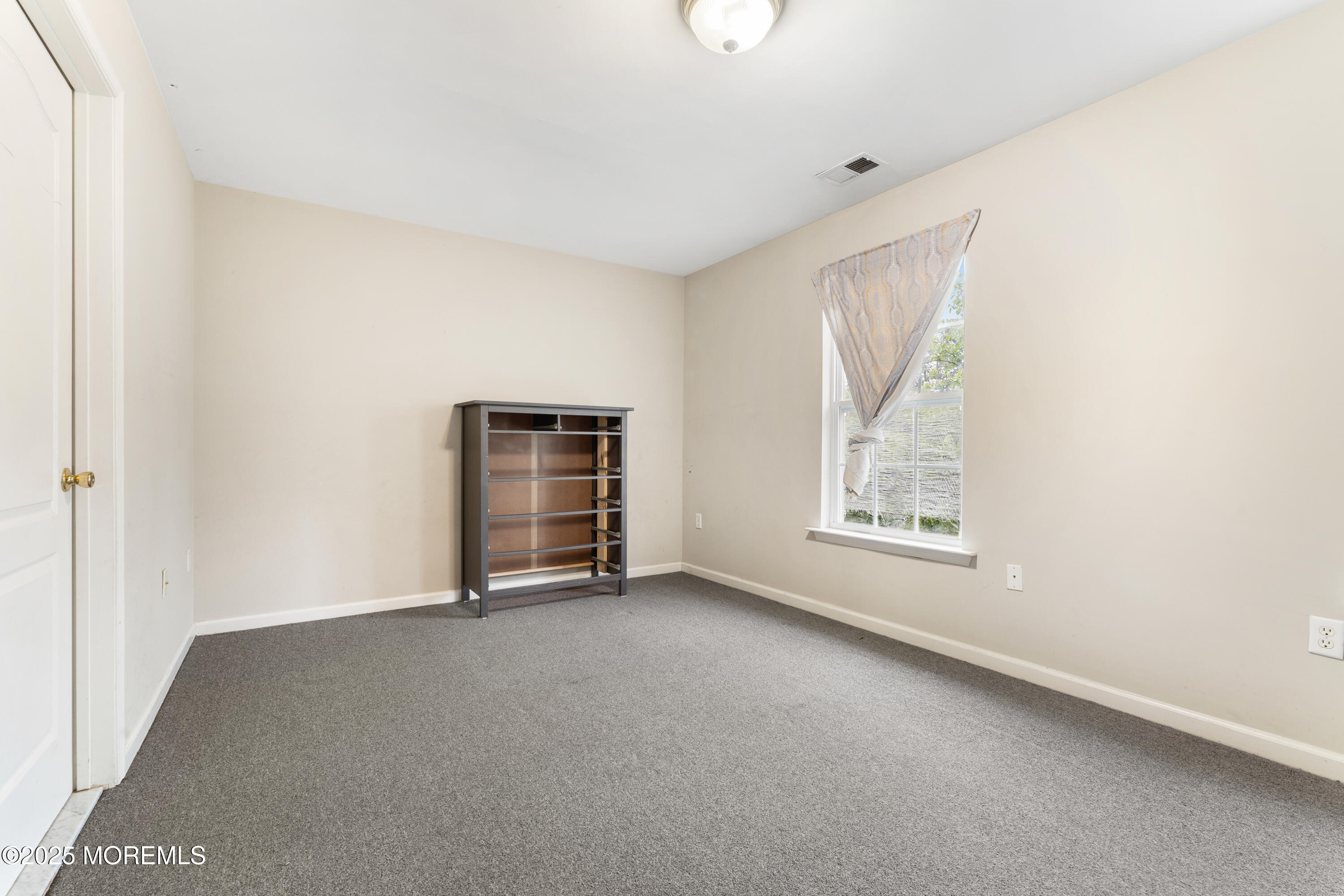 117 Liverpool Court, Lakewood, New Jersey image 32