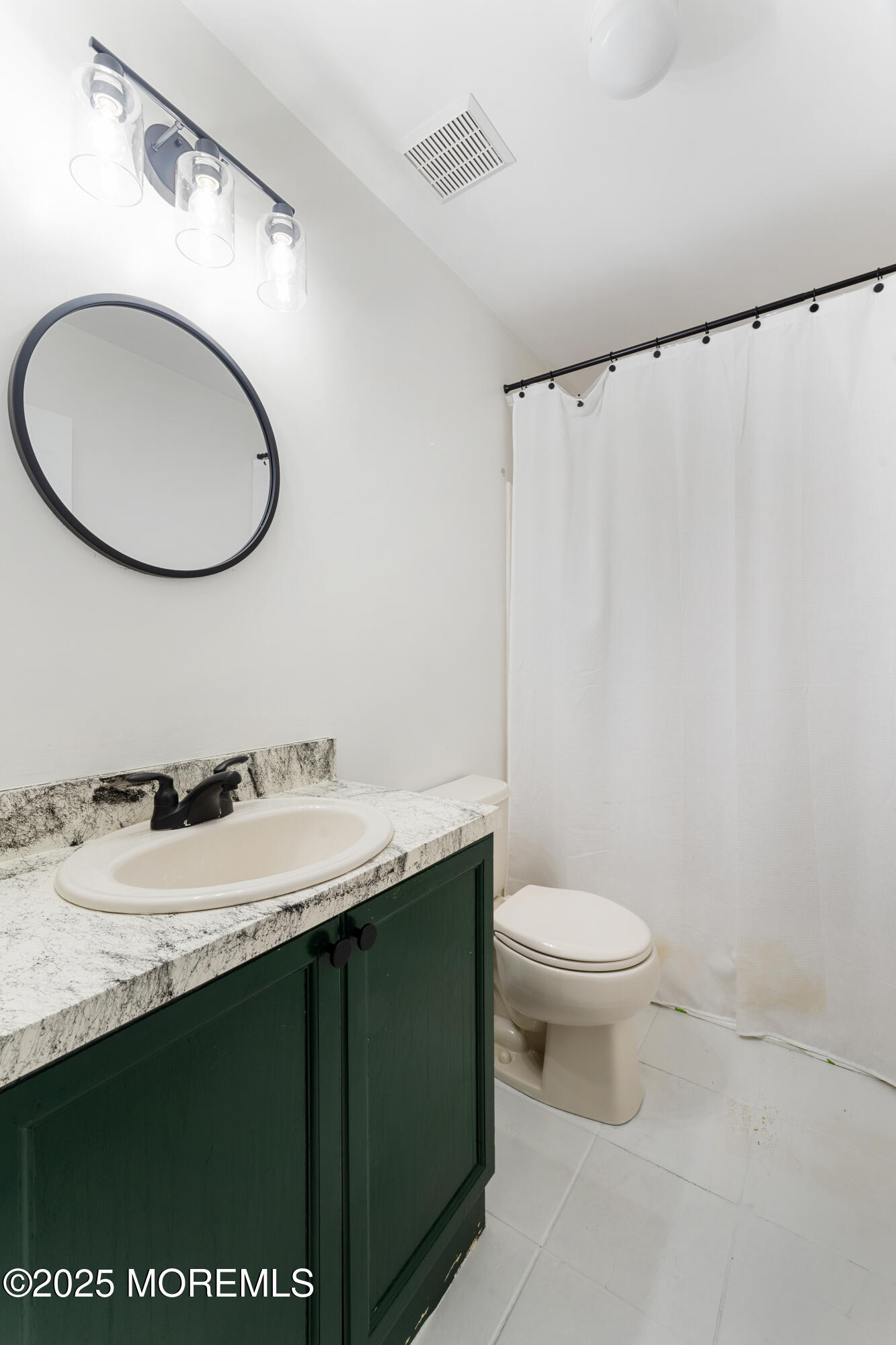 117 Liverpool Court, Lakewood, New Jersey image 35