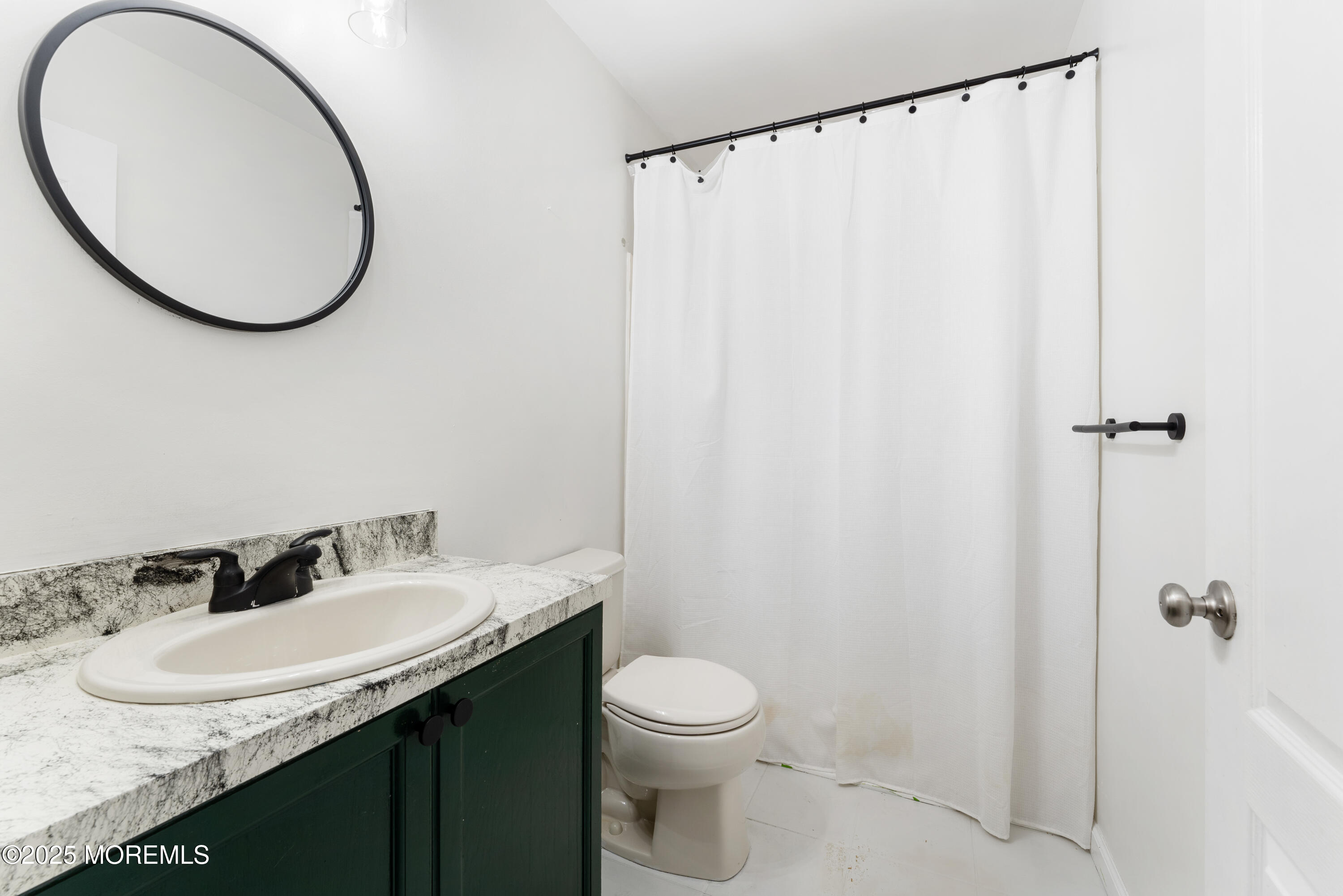 117 Liverpool Court, Lakewood, New Jersey image 34