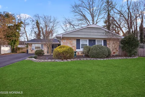3 Ives Place, Aberdeen, NJ 07747 - MLS#: 22506234