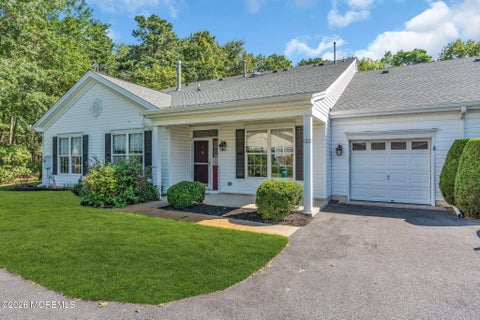 Condo For Sale - 122 Greenlawns Drive<br/> Ocean County, Lakewood, NJ 08701