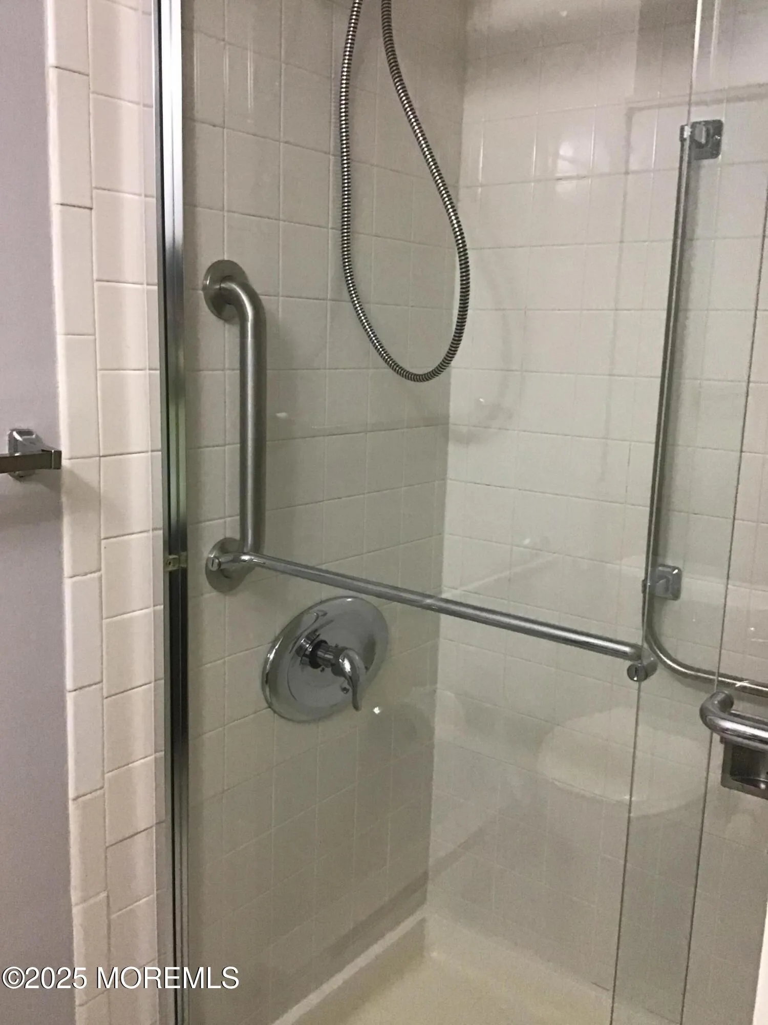 Manalapan, New Jersey 07726, United States, 2 Bedrooms Bedrooms, ,2 BathroomsBathrooms,Residential,Active,156611