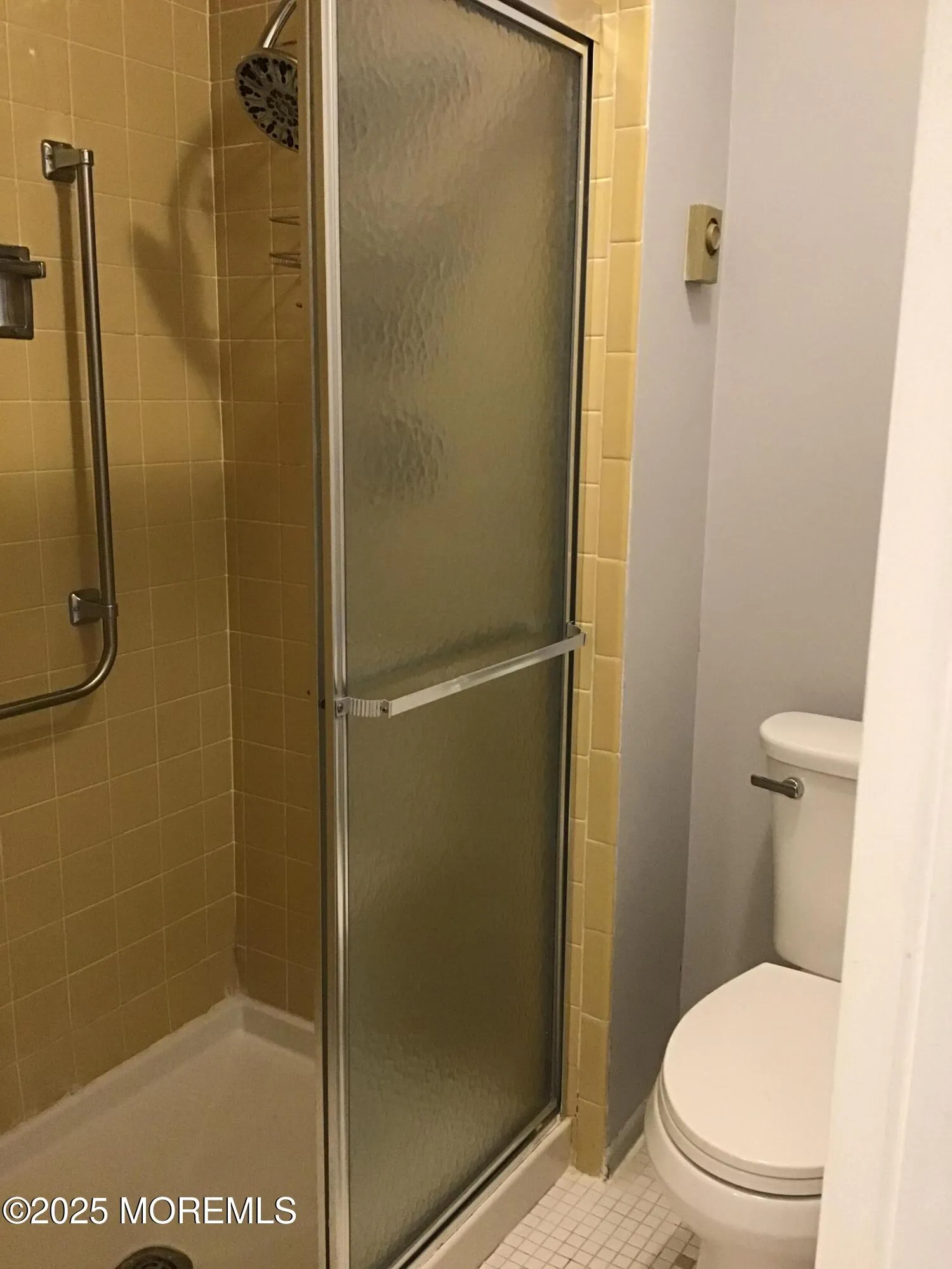 Manalapan, New Jersey 07726, United States, 2 Bedrooms Bedrooms, ,2 BathroomsBathrooms,Residential,Active,156611