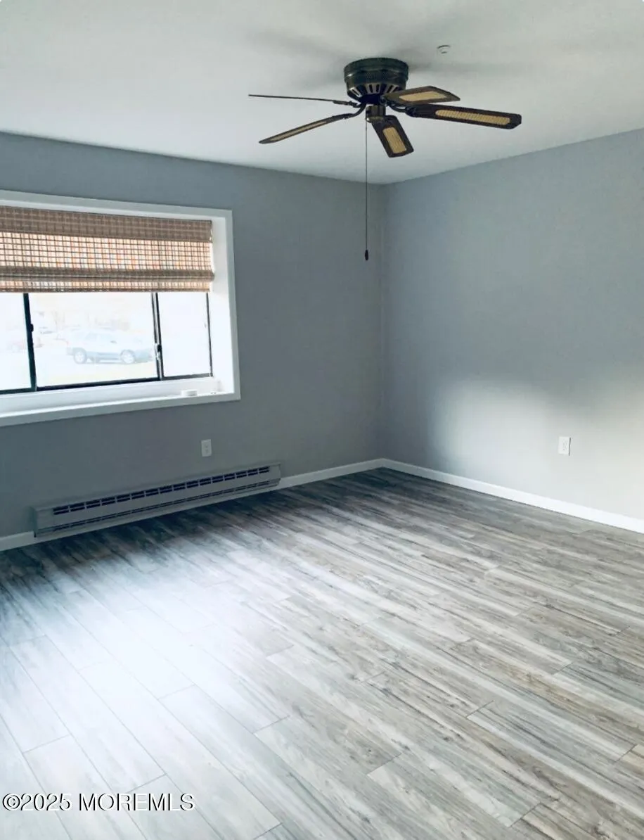 Manalapan, New Jersey 07726, United States, 2 Bedrooms Bedrooms, ,2 BathroomsBathrooms,Residential,Active,156611