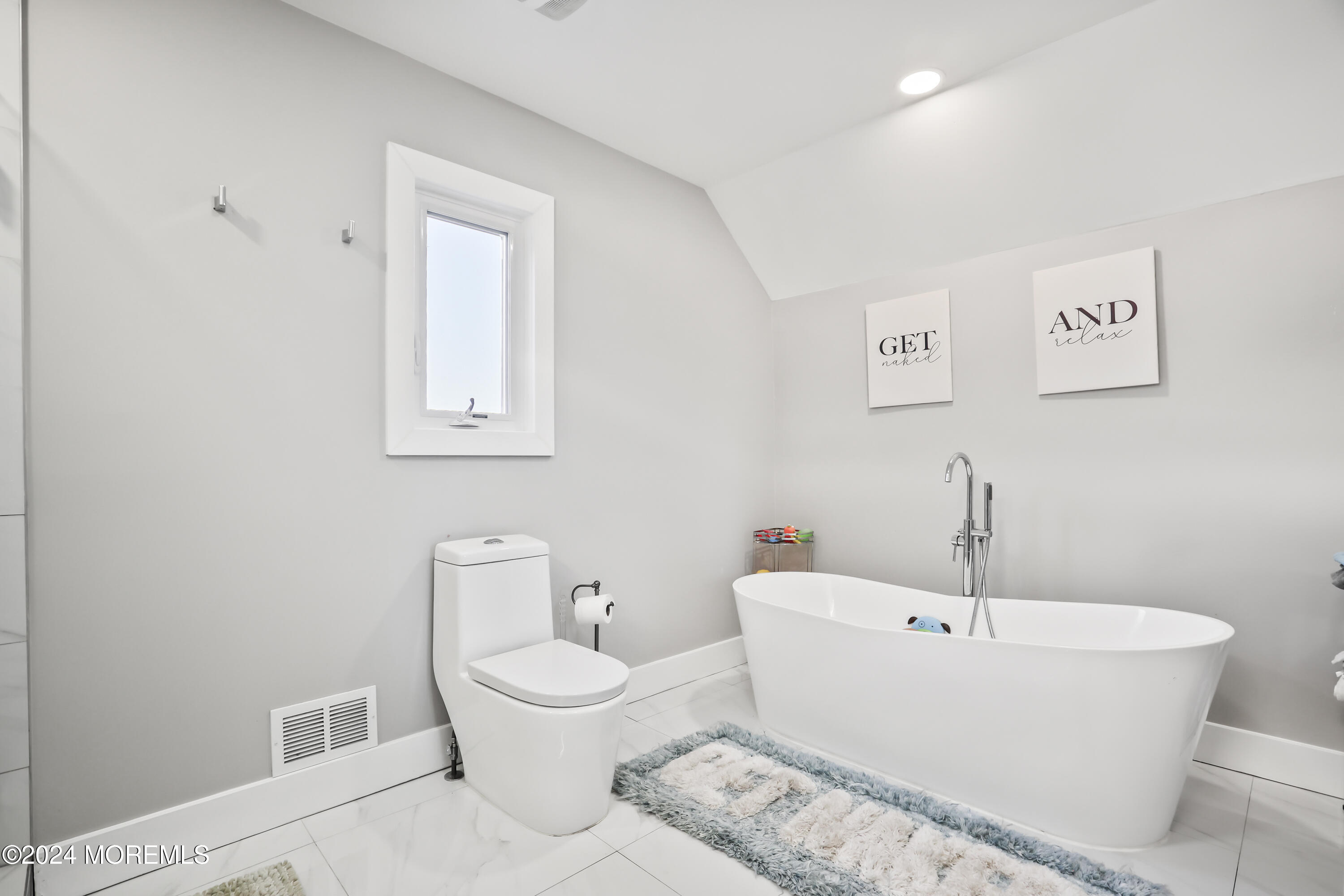 13 Sunrise Circle, Holmdel, New Jersey image 23