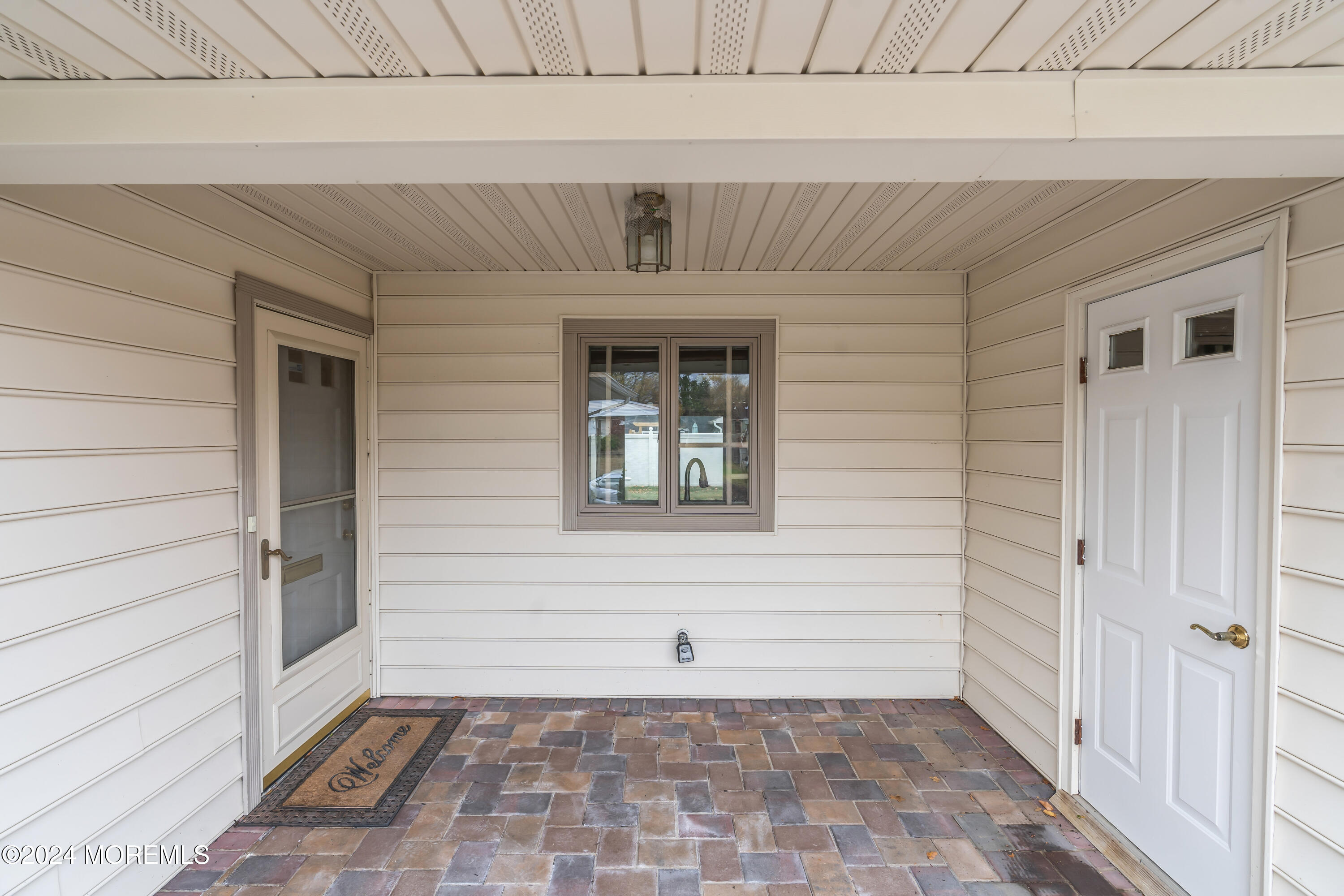 71 Irongate Lane, Aberdeen, New Jersey image 3