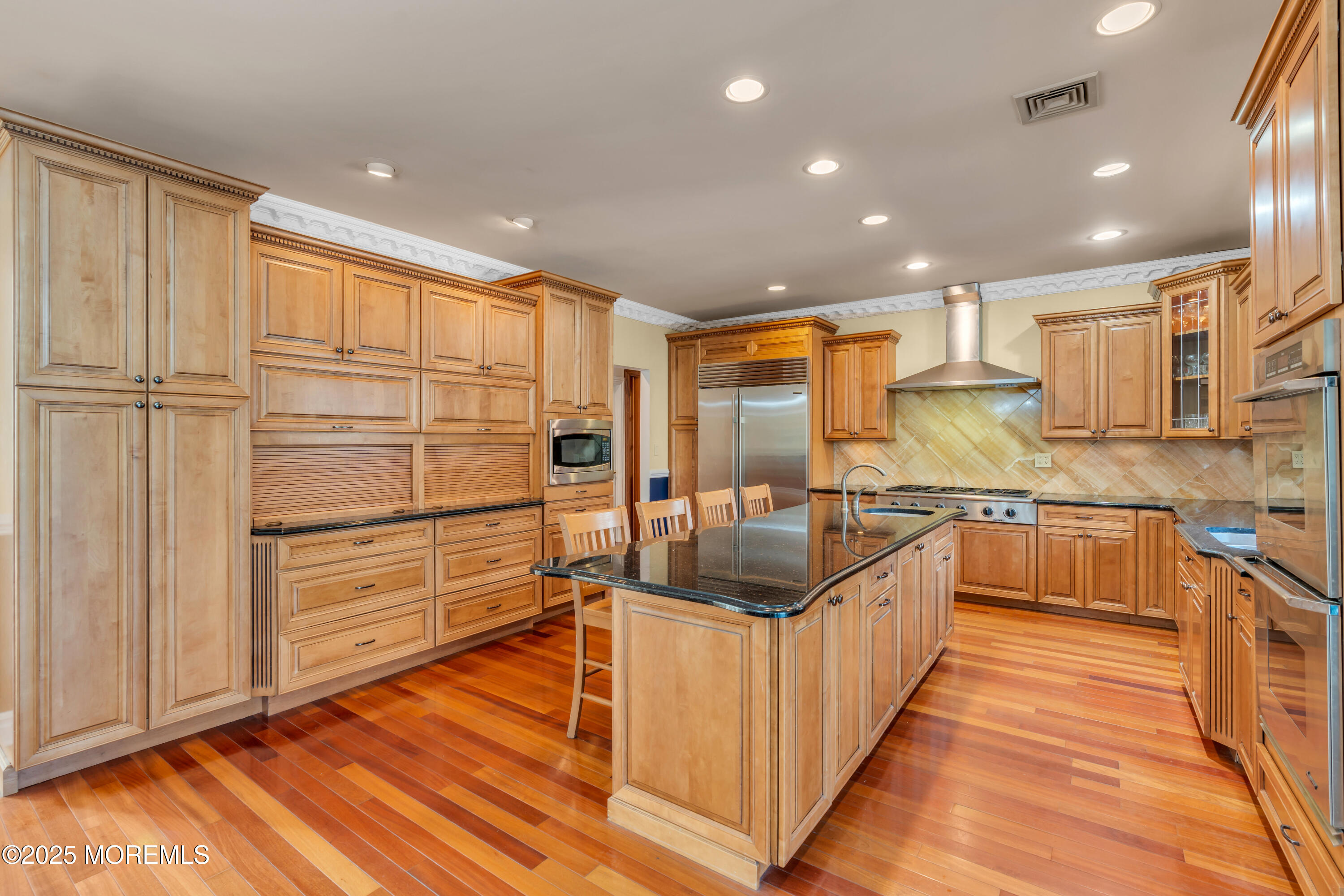 40 Takolusa Drive, Holmdel, New Jersey image 16