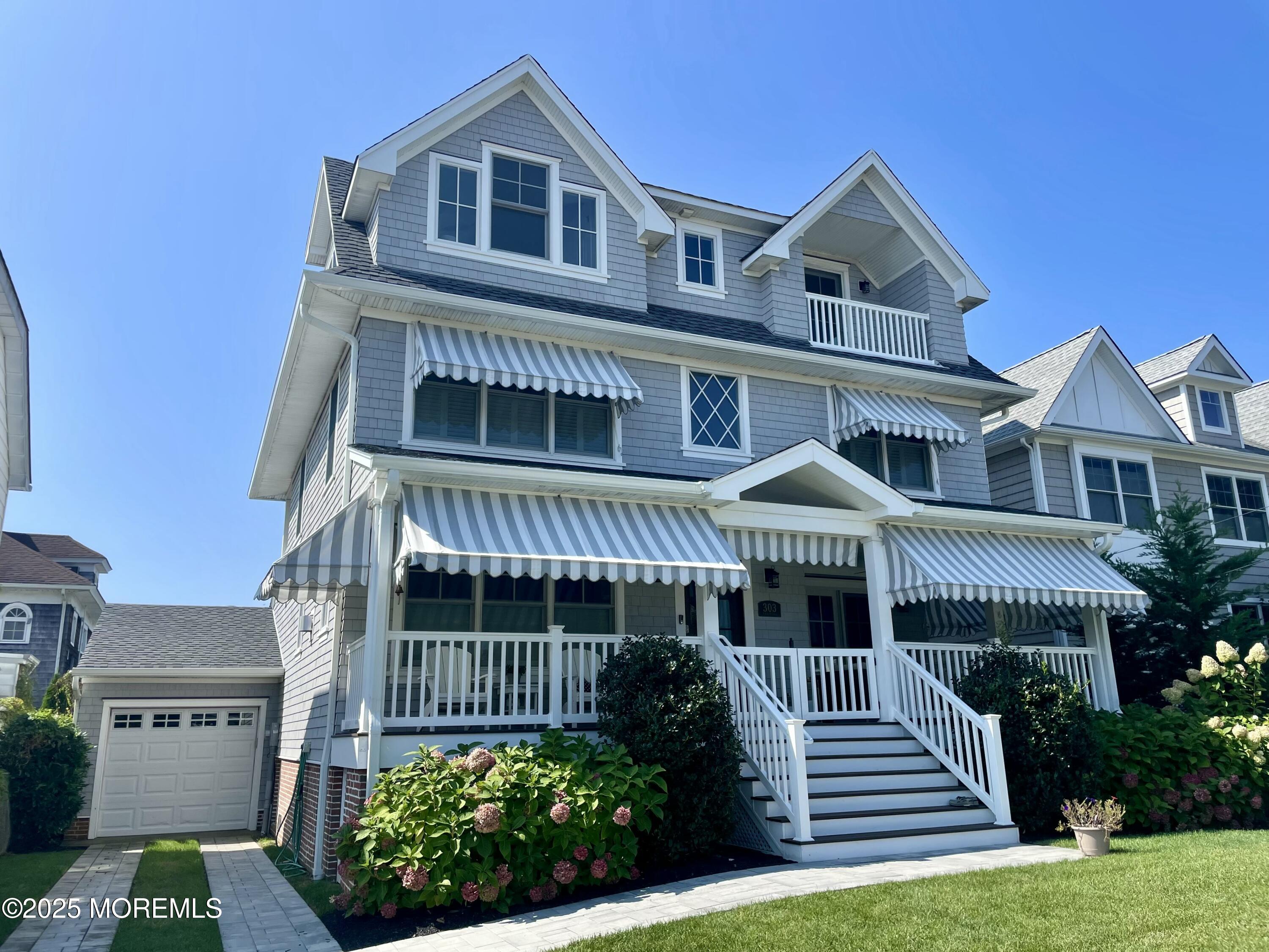 303 Pennsylvania Avenue