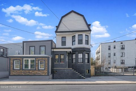 Multifamily For Sale - 9 Myrtle Avenue<br/> Jersey City, NJ 07305