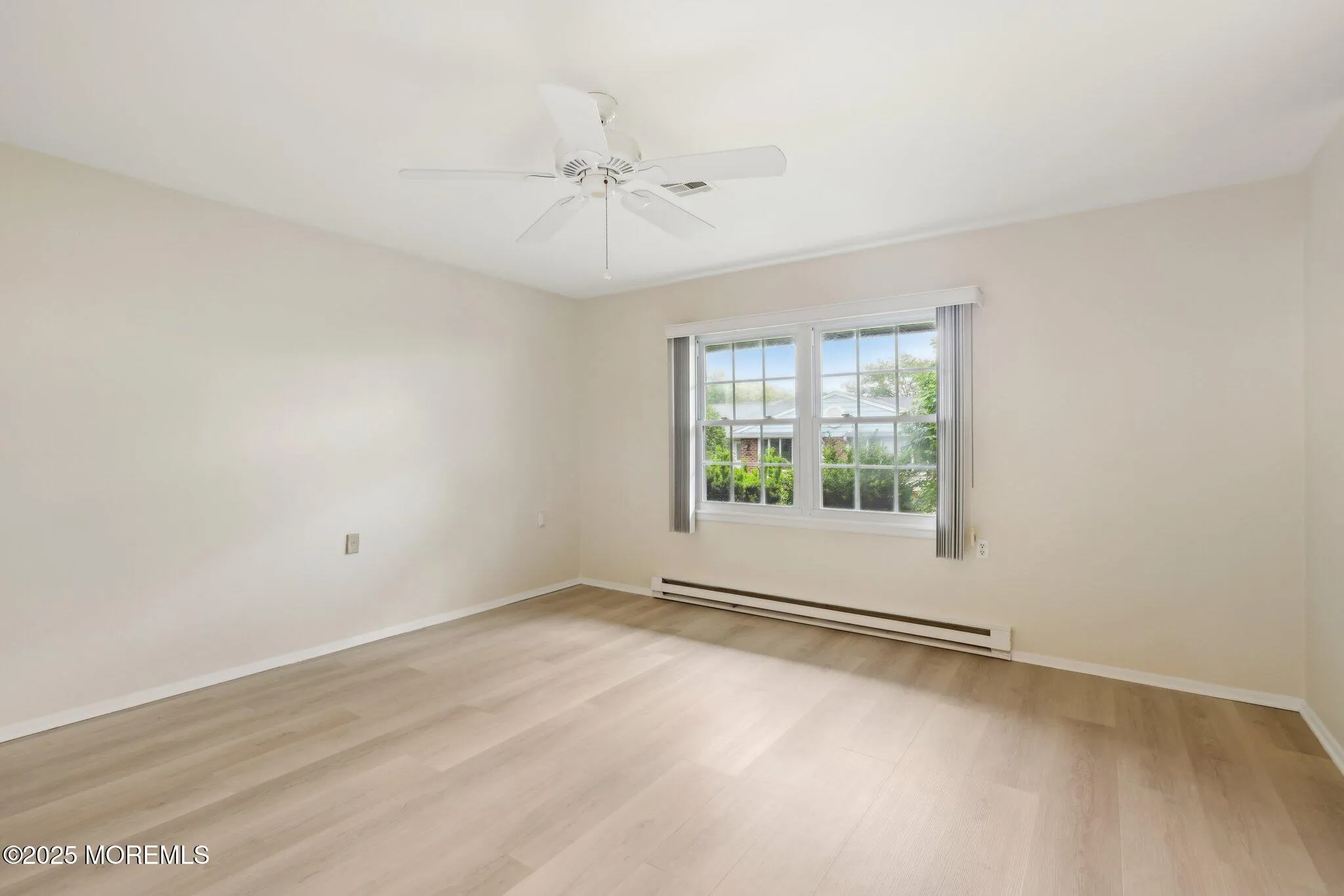 Lakewood, New Jersey 08701, United States, 2 Bedrooms Bedrooms, ,2 BathroomsBathrooms,Residential,Pending,127936