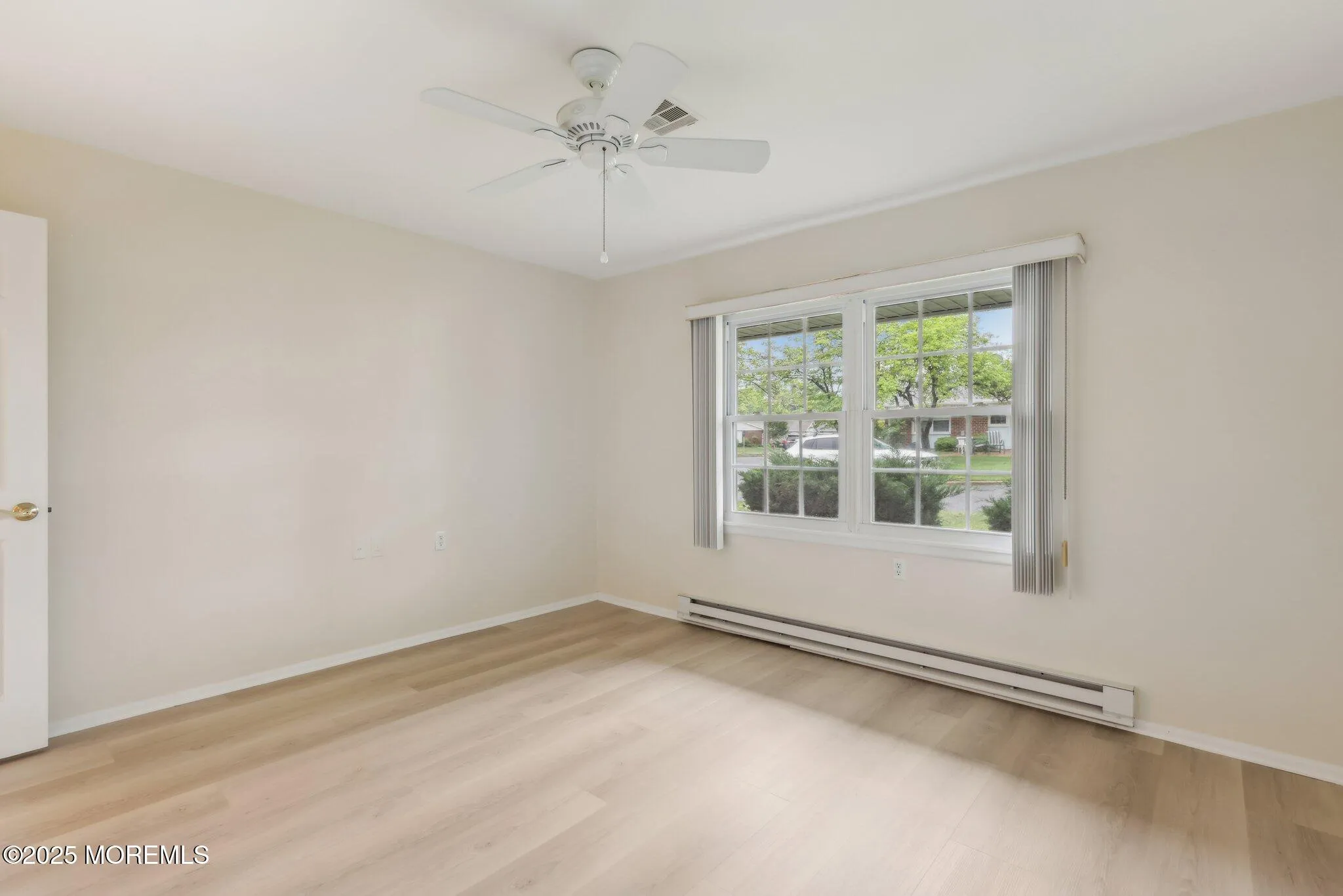 Lakewood, New Jersey 08701, United States, 2 Bedrooms Bedrooms, ,2 BathroomsBathrooms,Residential,Pending,127936