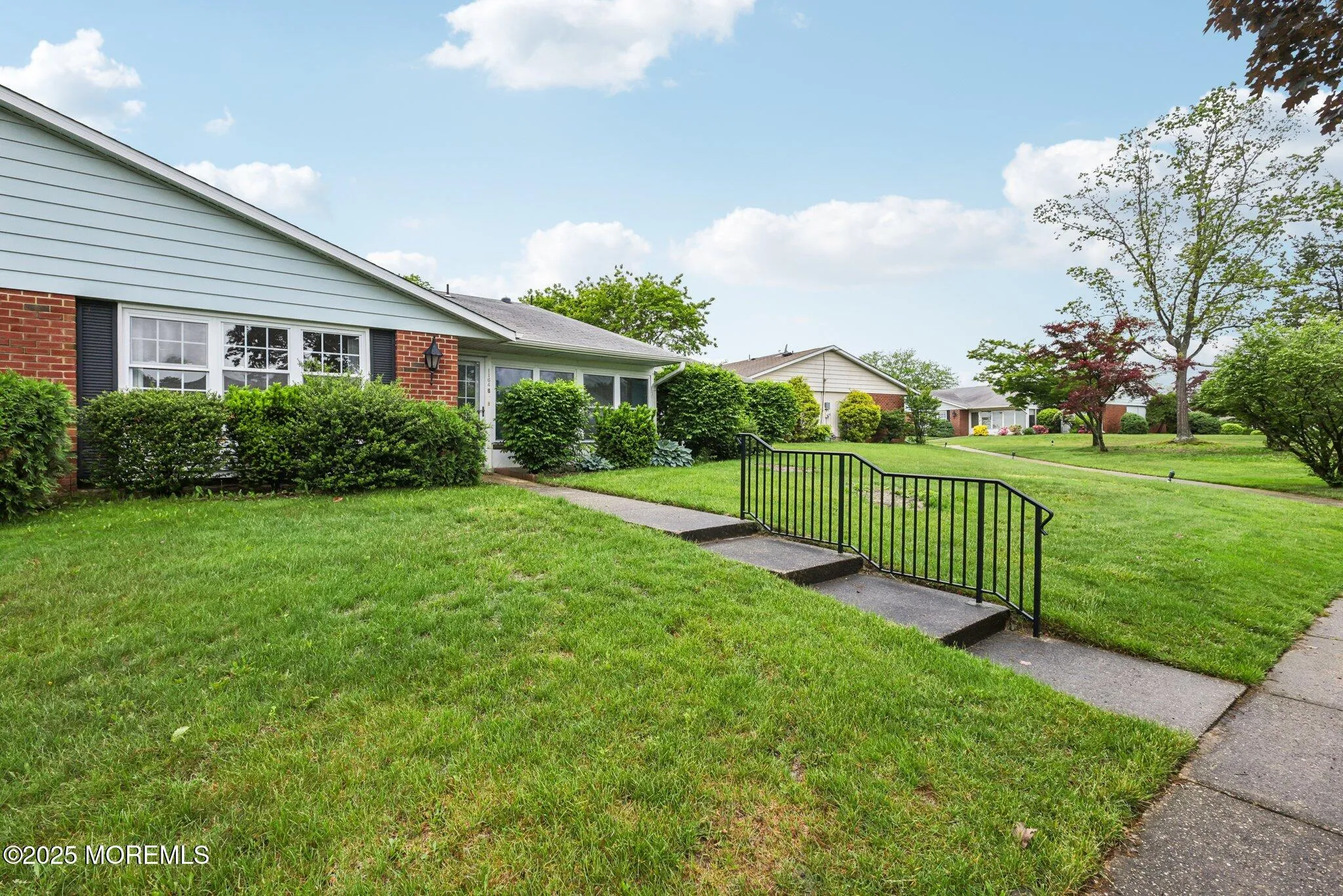 Lakewood, New Jersey 08701, United States, 2 Bedrooms Bedrooms, ,2 BathroomsBathrooms,Residential,Pending,127936