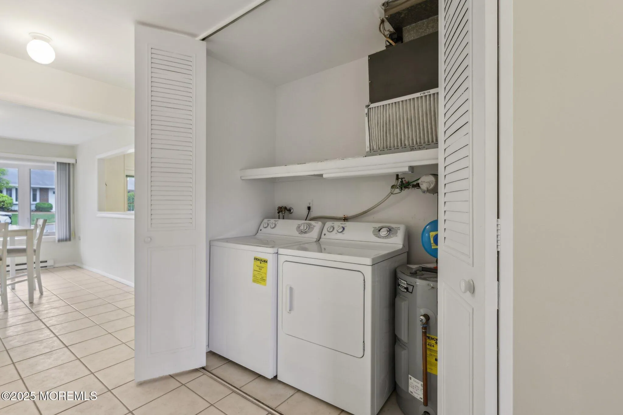 Lakewood, New Jersey 08701, United States, 2 Bedrooms Bedrooms, ,2 BathroomsBathrooms,Residential,Pending,127936