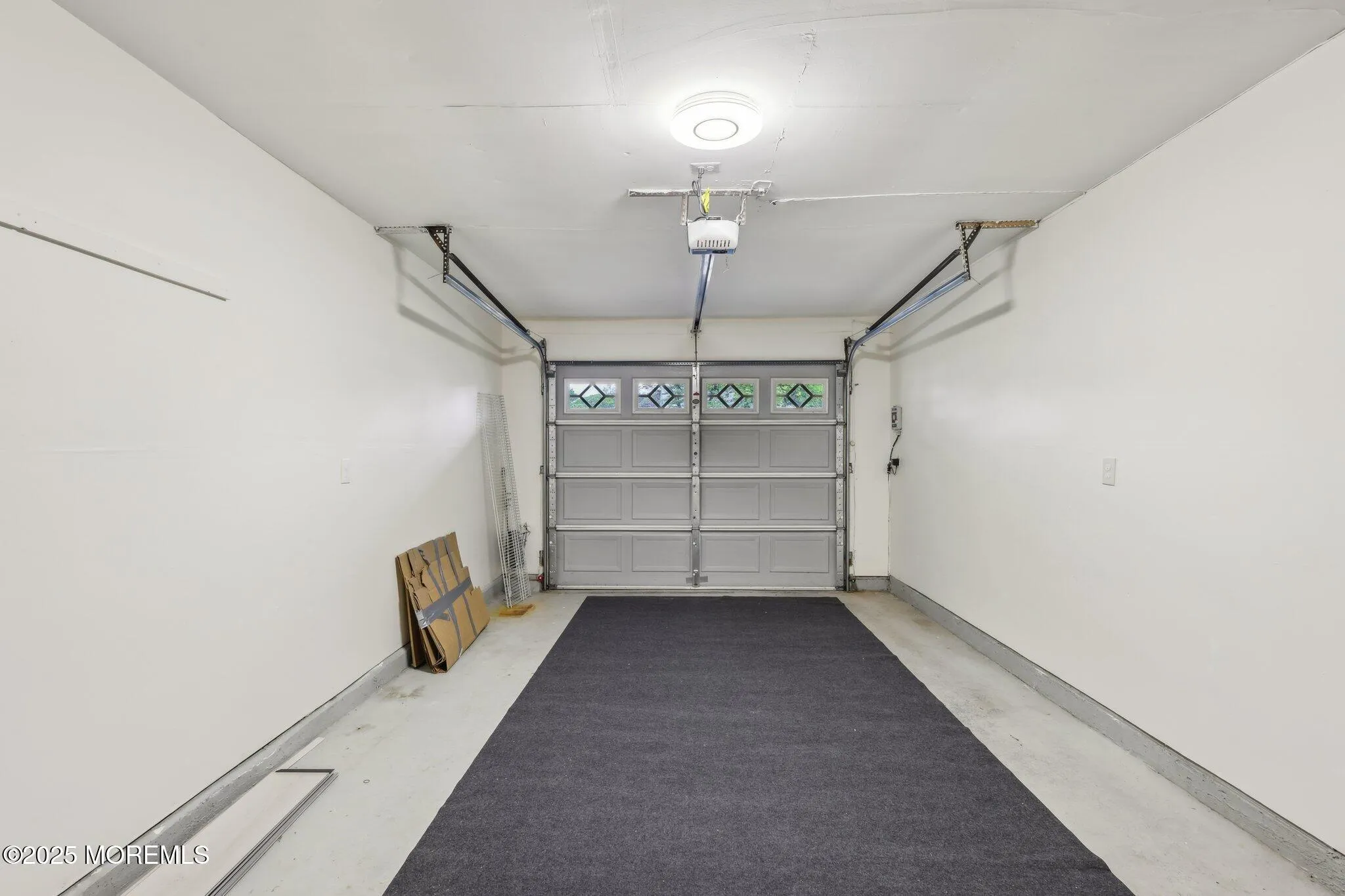 Lakewood, New Jersey 08701, United States, 2 Bedrooms Bedrooms, ,2 BathroomsBathrooms,Residential,Pending,127936