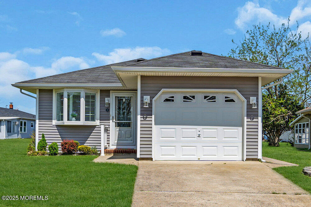 7 Venezia Street, Toms River, New Jersey image 1